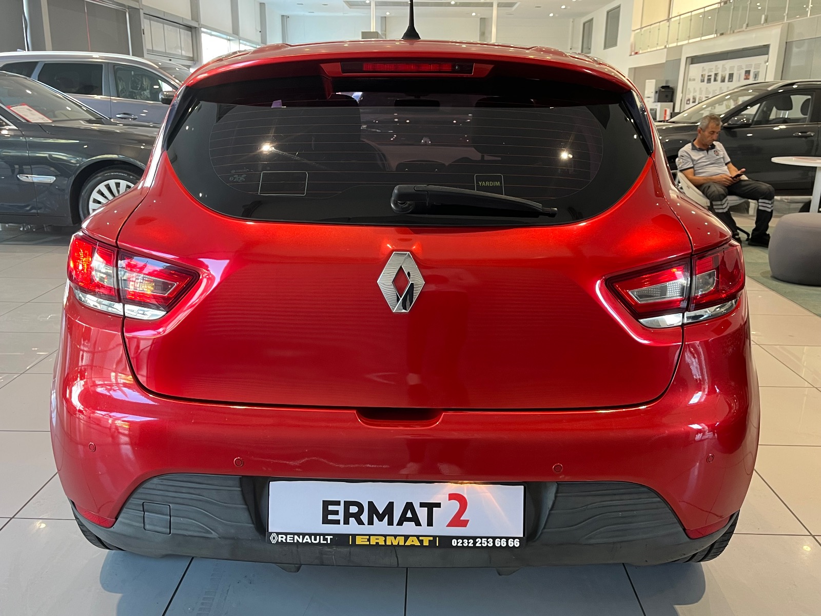 2015 Benzin Manuel Renault Clio Kırmızı Ermat Motorlu Araçlar ve Tarım Ürünleri Sanayi Ticaret A.Ş.