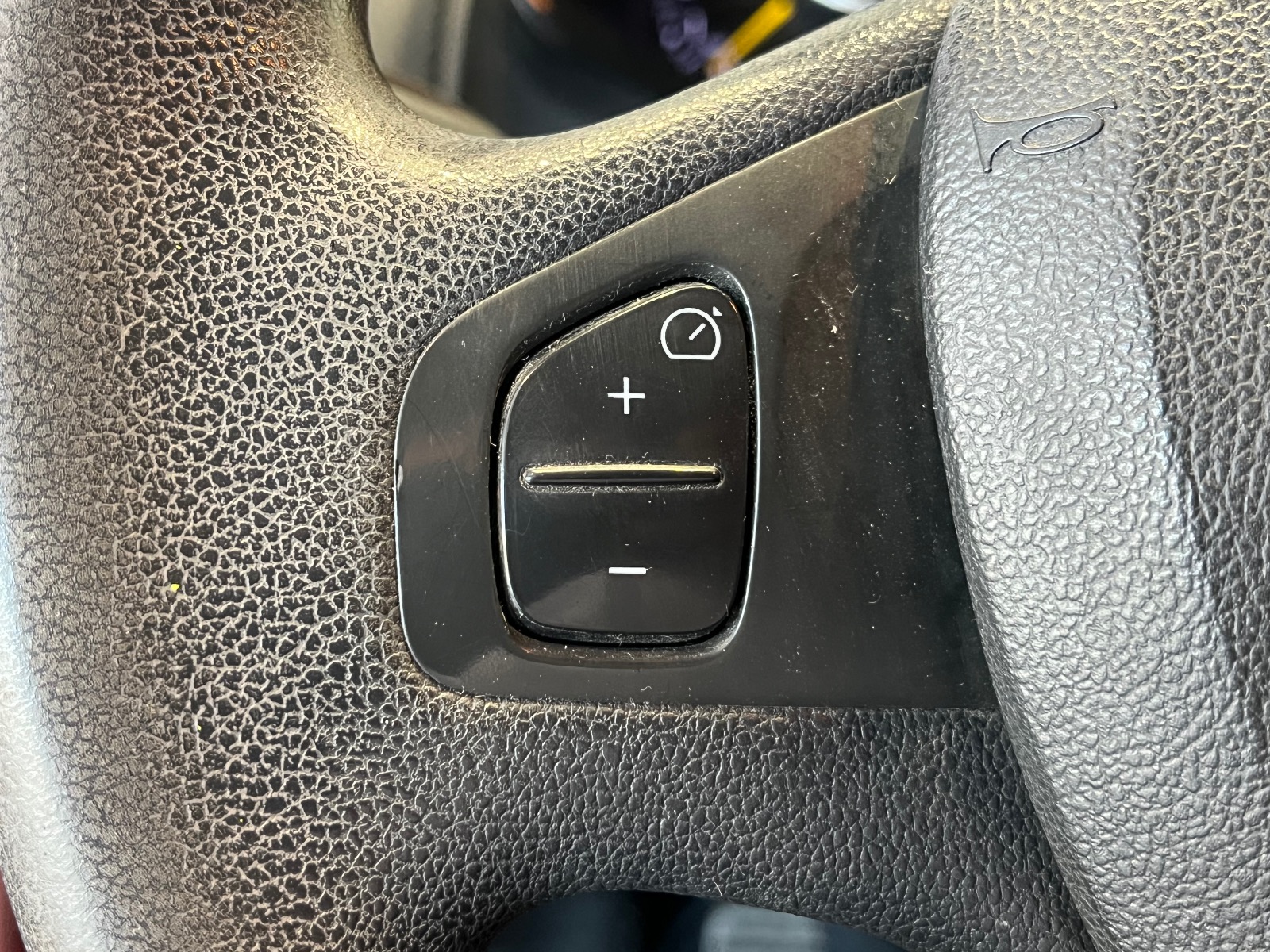 2015 Benzin Manuel Renault Clio Kırmızı Ermat Motorlu Araçlar ve Tarım Ürünleri Sanayi Ticaret A.Ş.