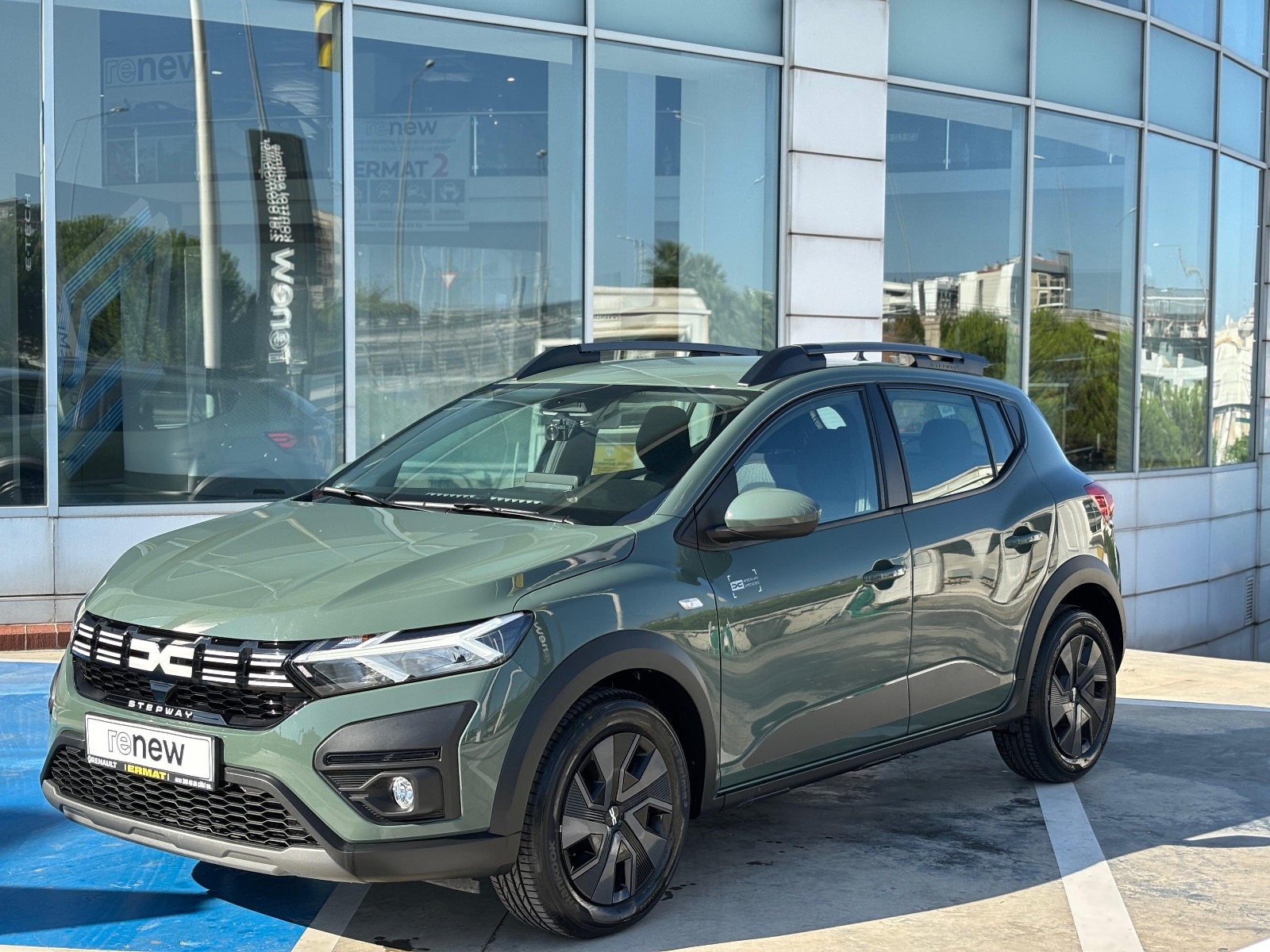 2024 Benzin Otomatik Dacia Sandero Yeşil Ermat Motorlu Araçlar ve Tarım Ürünleri Sanayi Ticaret A.Ş.