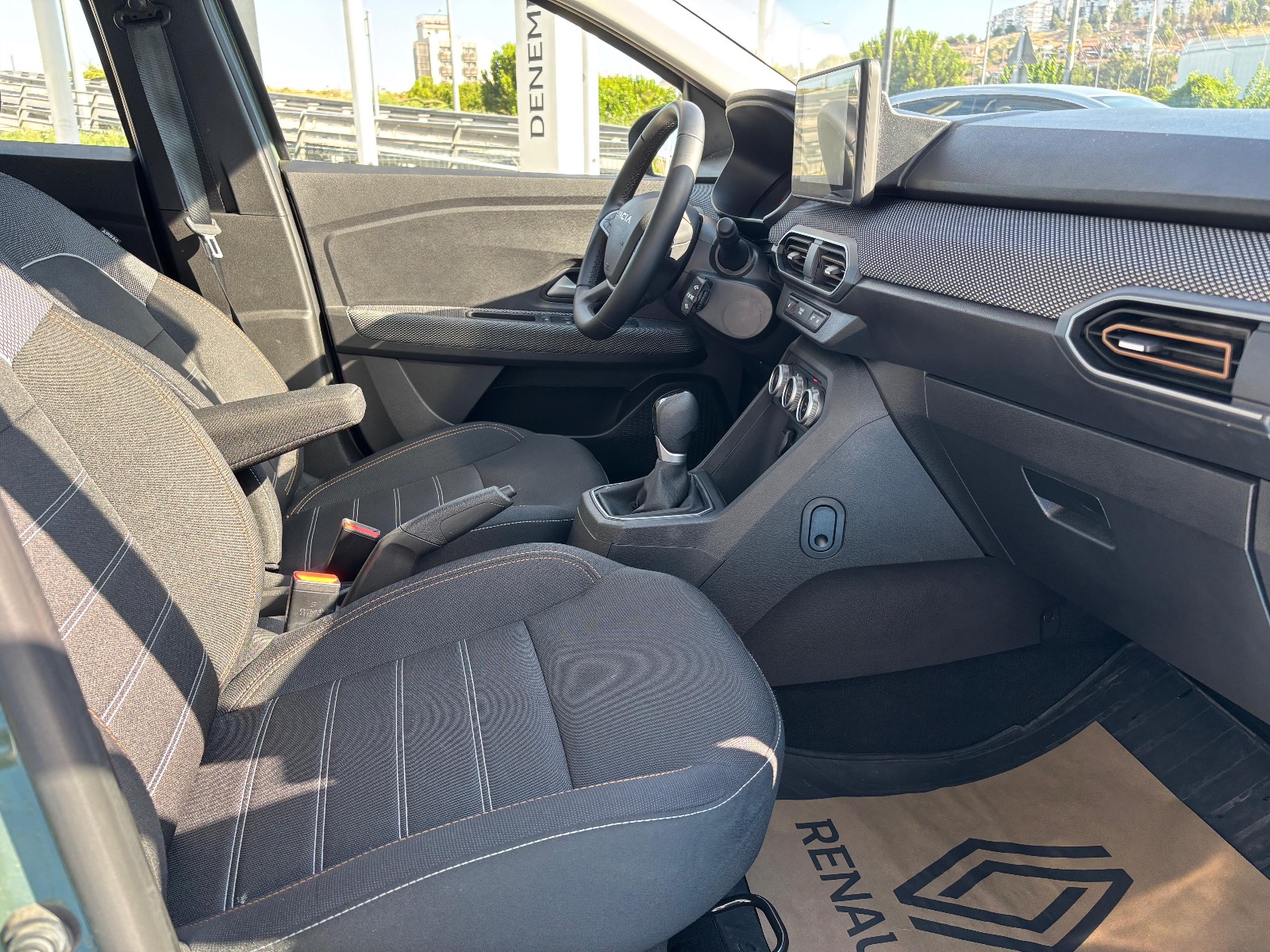2024 Benzin Otomatik Dacia Sandero Yeşil Ermat Motorlu Araçlar ve Tarım Ürünleri Sanayi Ticaret A.Ş.