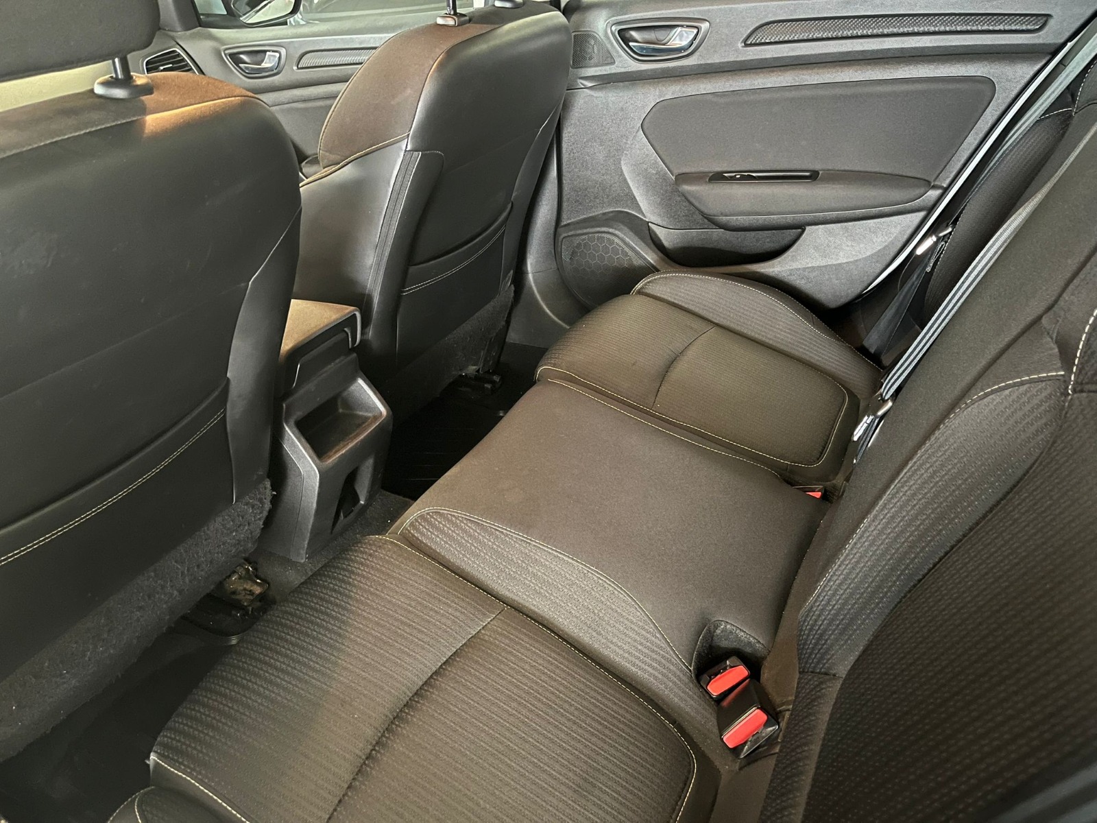 2018 Dizel Otomatik Renault Megane Beyaz Ermat Motorlu Araçlar ve Tarım Ürünleri Sanayi Ticaret A.Ş.