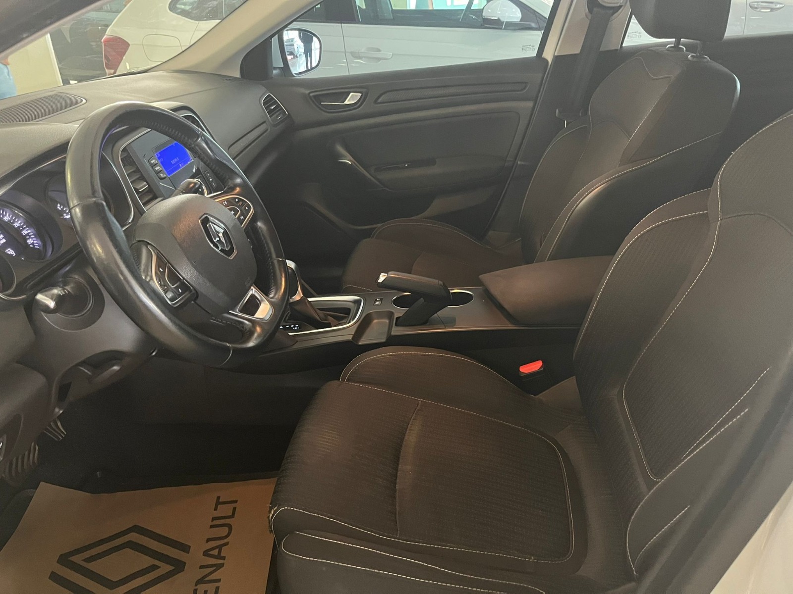 2018 Dizel Otomatik Renault Megane Beyaz Ermat Motorlu Araçlar ve Tarım Ürünleri Sanayi Ticaret A.Ş.