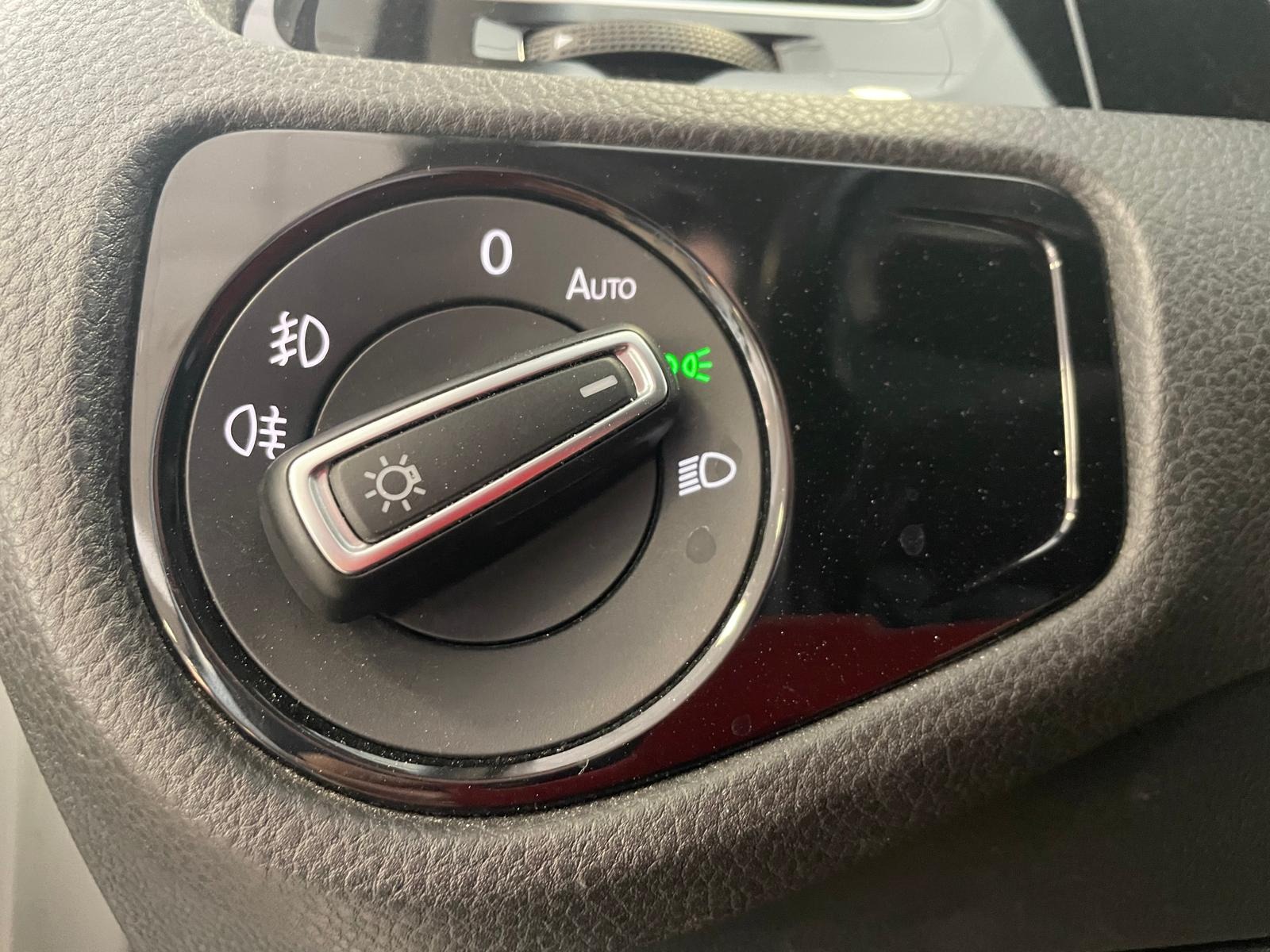 2018 Benzin Manuel Volkswagen Golf Beyaz Ermat Motorlu Araçlar ve Tarım Ürünleri Sanayi Ticaret A.Ş.