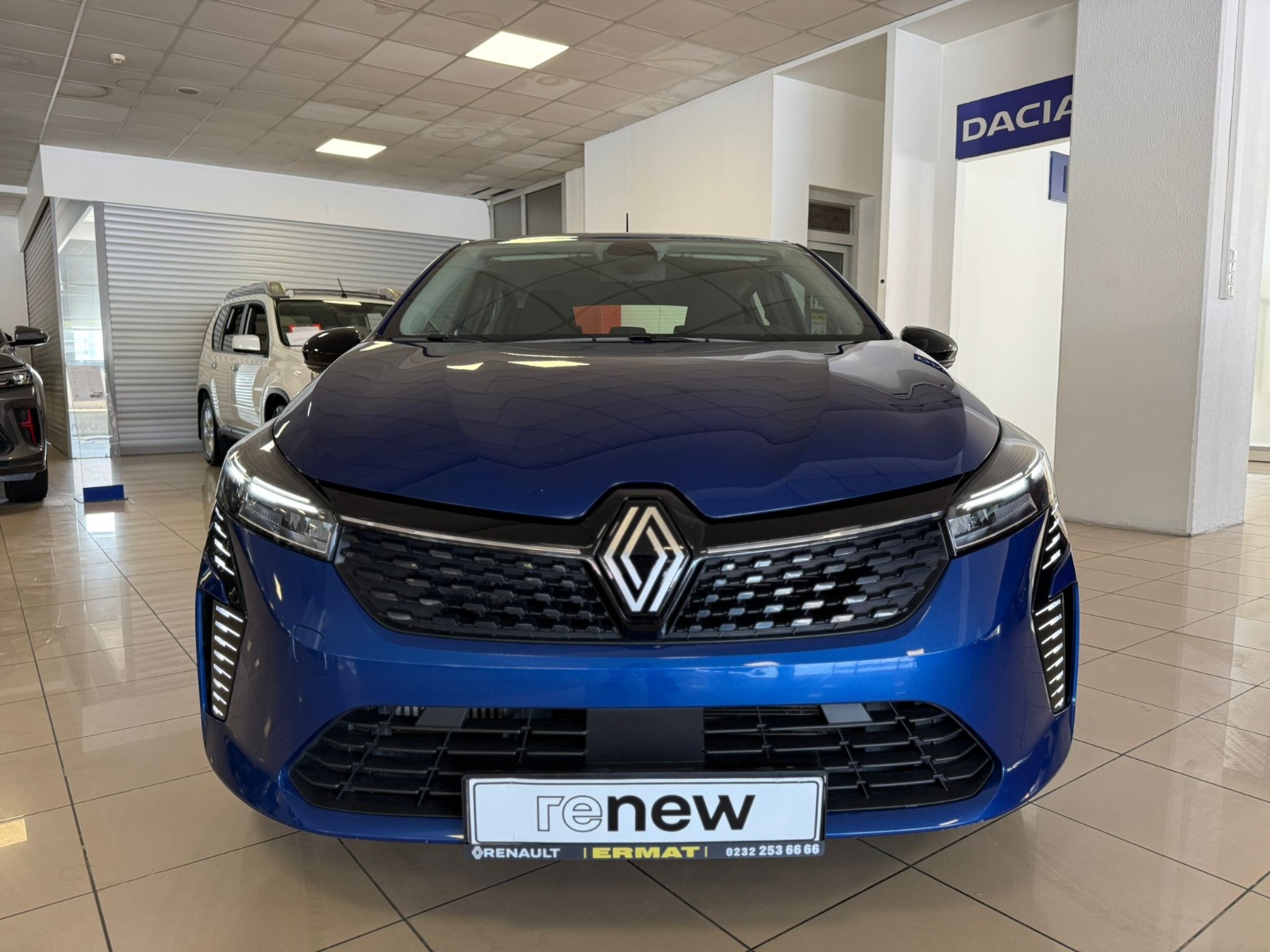2024 Benzin Manuel Renault Clio Mavi Ermat Motorlu Araçlar ve Tarım Ürünleri Sanayi Ticaret A.Ş.