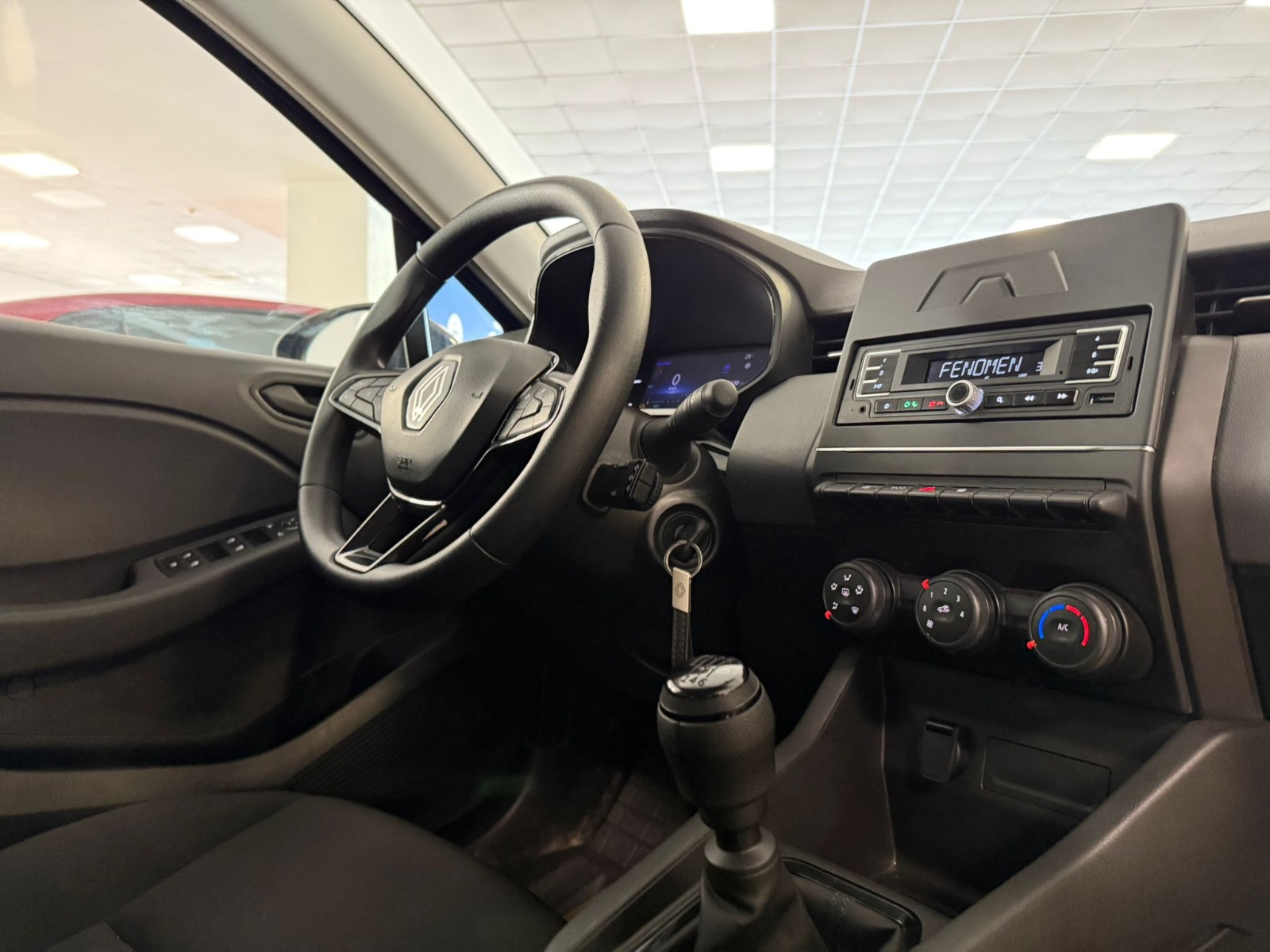 2024 Benzin Manuel Renault Clio Mavi Ermat Motorlu Araçlar ve Tarım Ürünleri Sanayi Ticaret A.Ş.