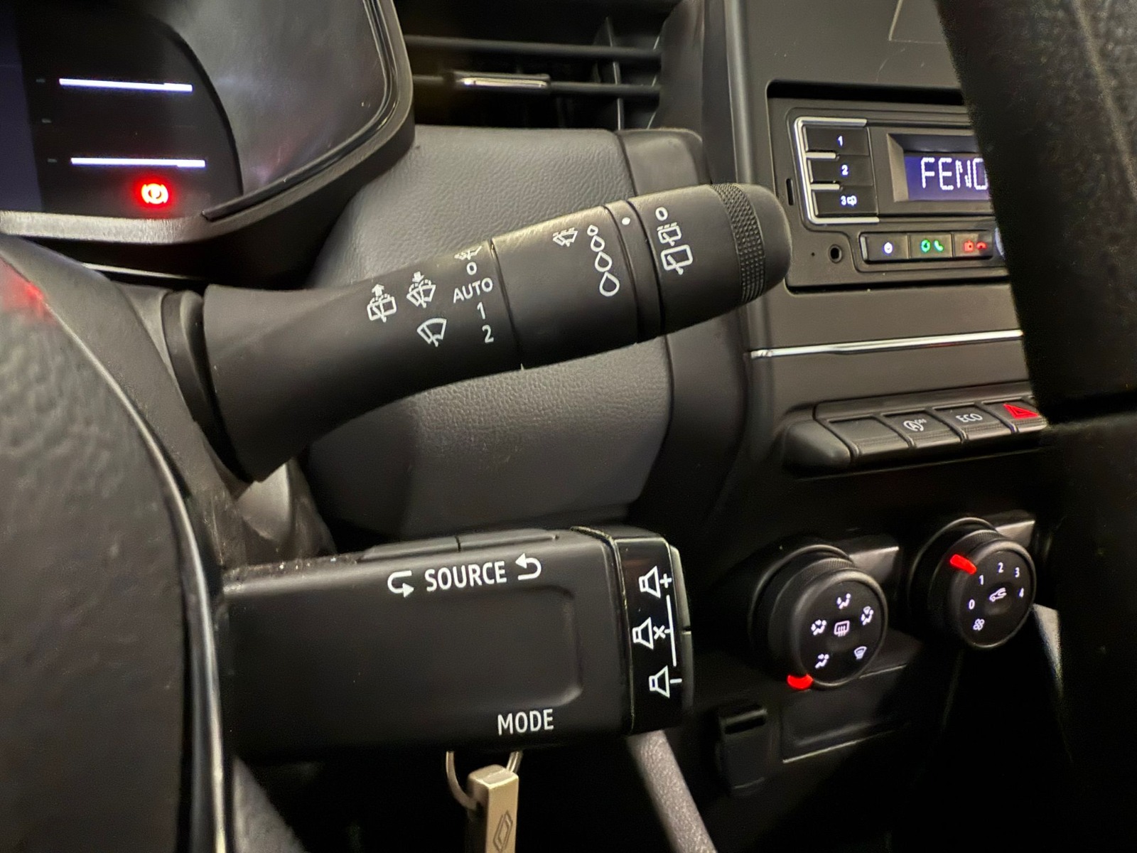 2024 Benzin Manuel Renault Clio Mavi Ermat Motorlu Araçlar ve Tarım Ürünleri Sanayi Ticaret A.Ş.