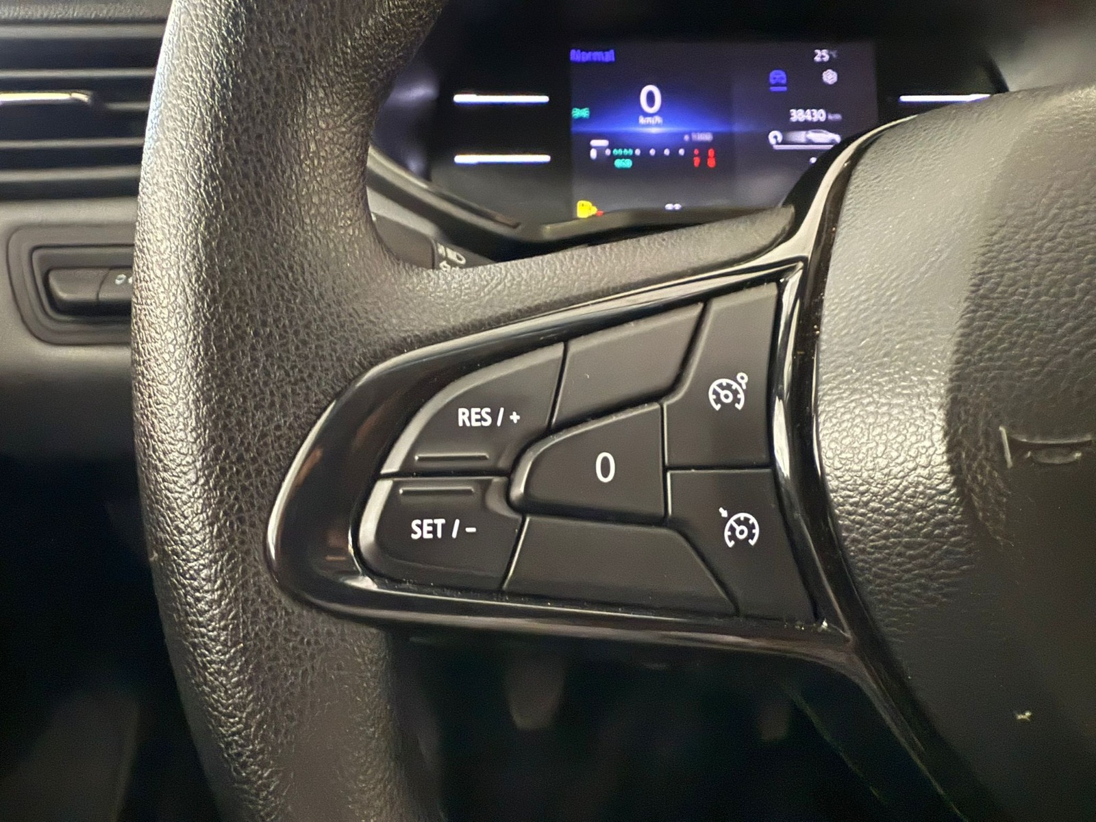 2024 Benzin Manuel Renault Clio Mavi Ermat Motorlu Araçlar ve Tarım Ürünleri Sanayi Ticaret A.Ş.