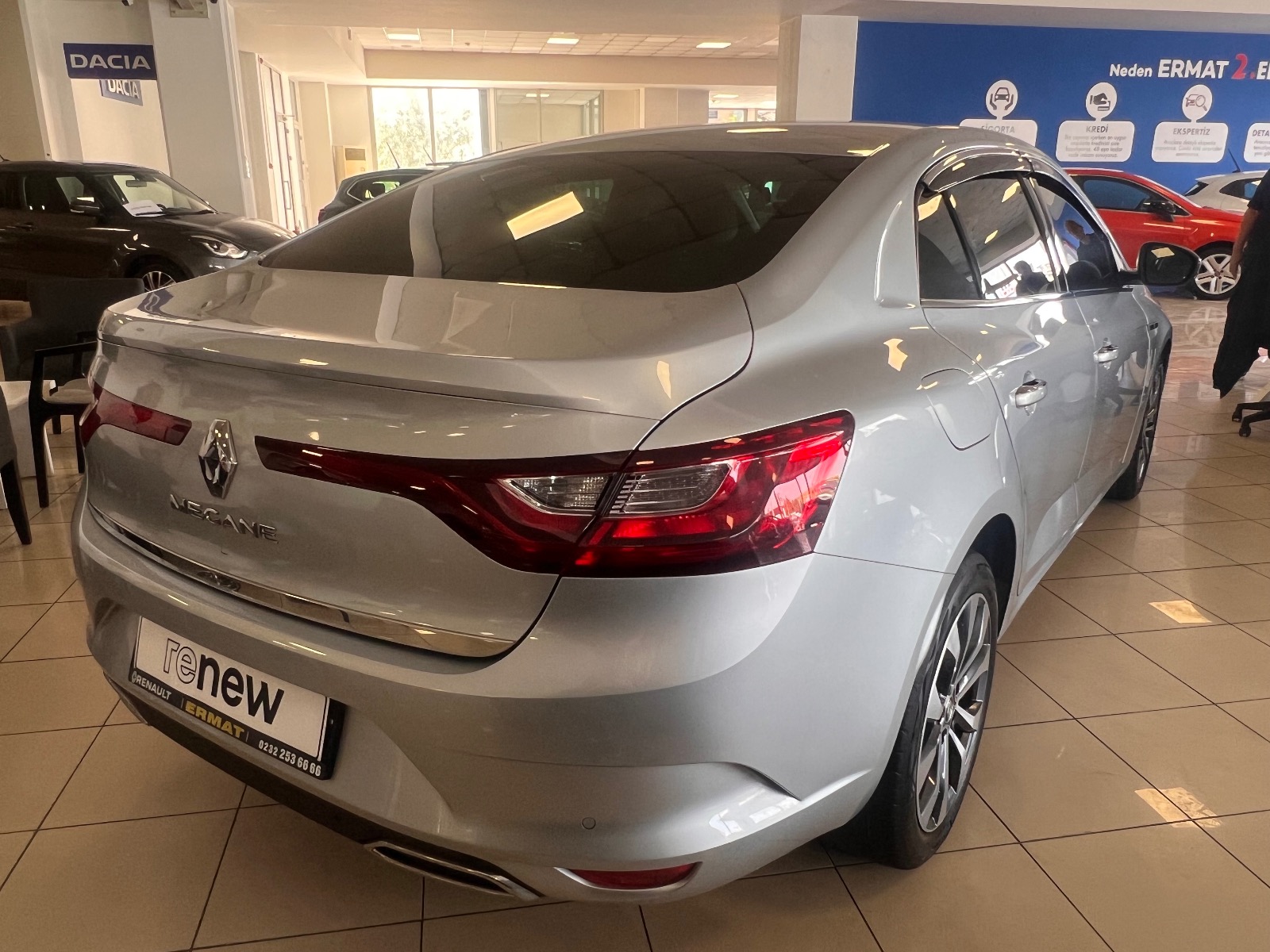 2023 Benzin Otomatik Renault Megane Gri Ermat Motorlu Araçlar ve Tarım Ürünleri Sanayi Ticaret A.Ş.