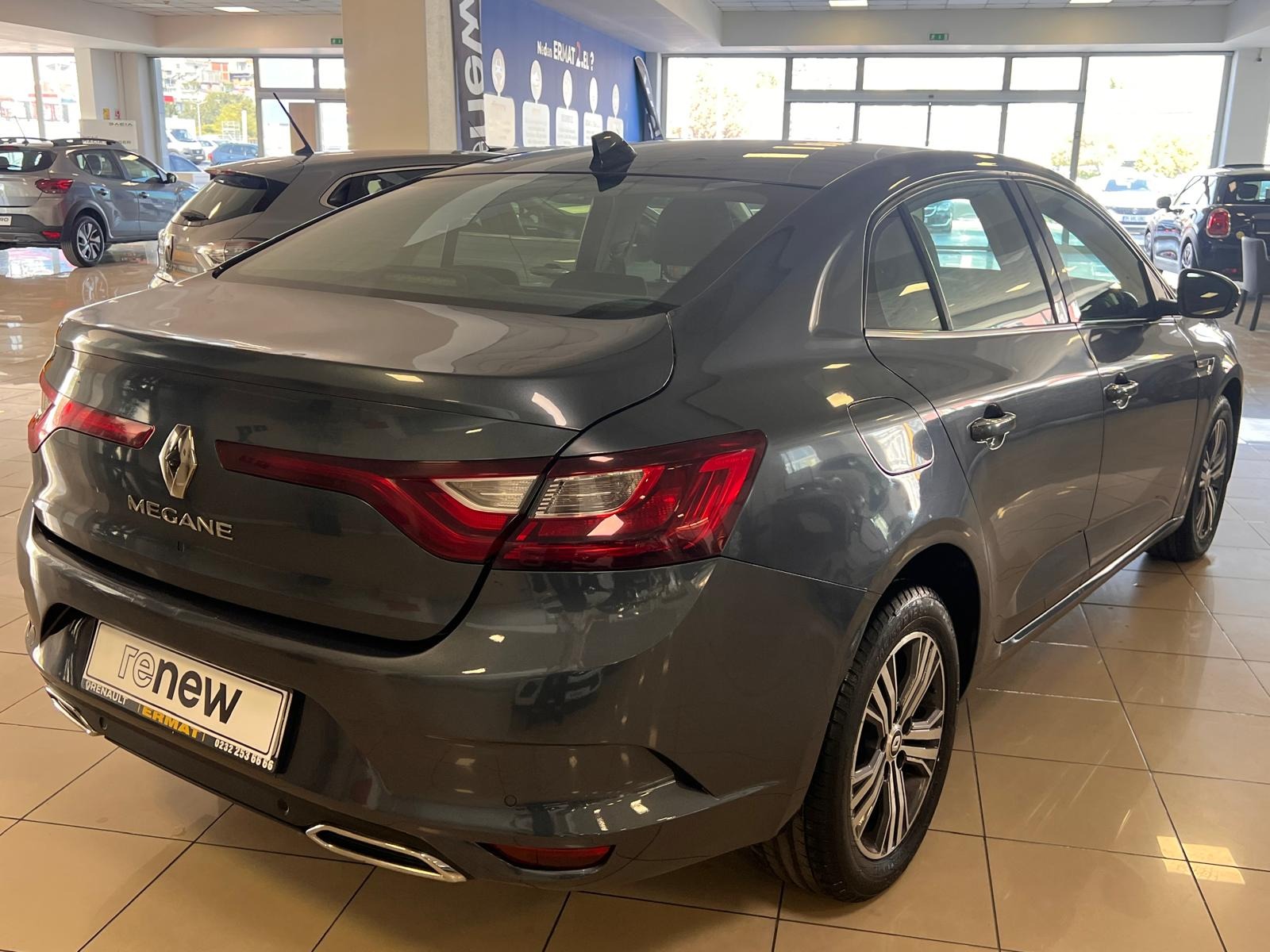 2023 Benzin Otomatik Renault Megane Gri Ermat Motorlu Araçlar ve Tarım Ürünleri Sanayi Ticaret A.Ş.