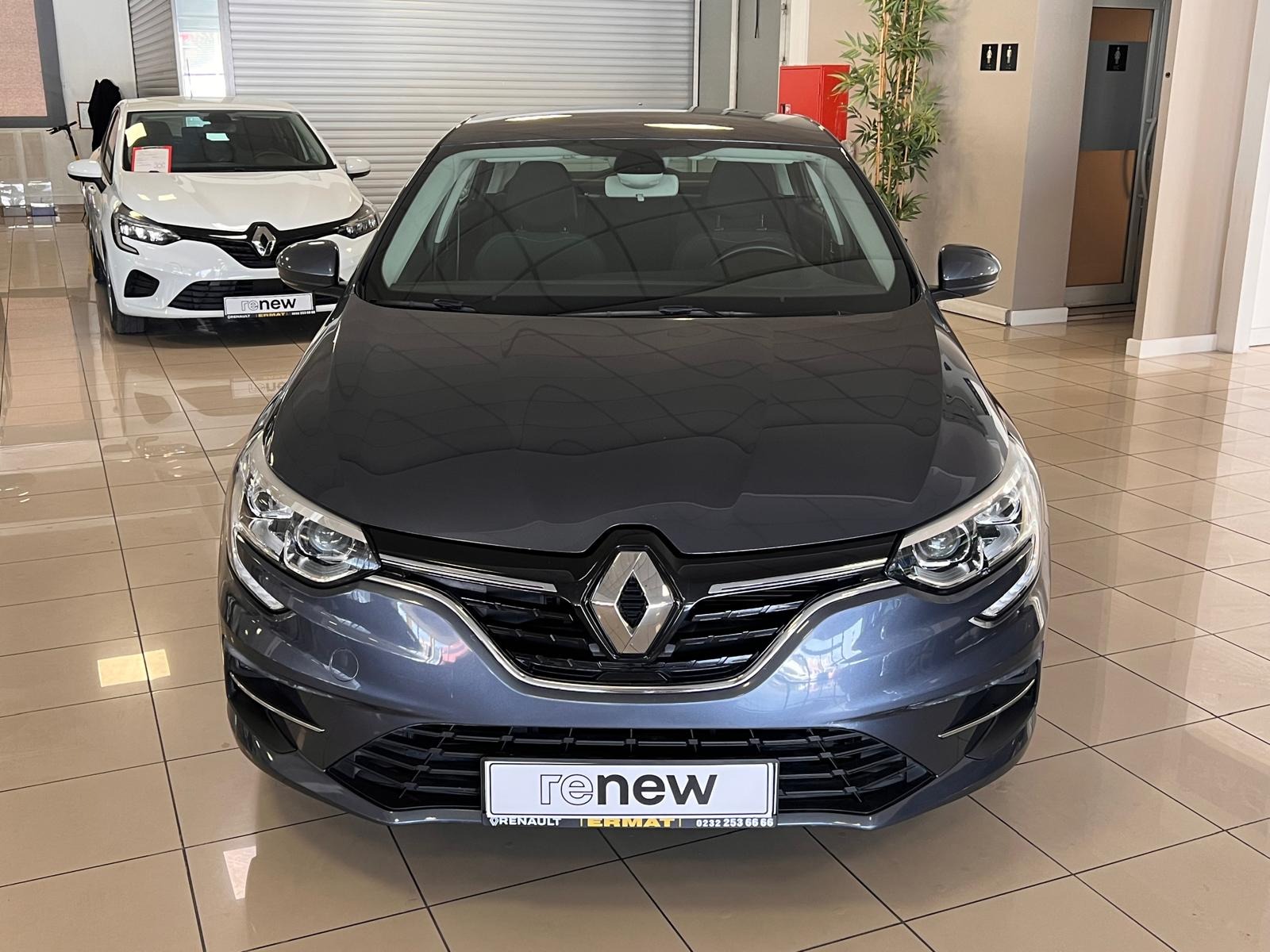 2023 Benzin Otomatik Renault Megane Gri Ermat Motorlu Araçlar ve Tarım Ürünleri Sanayi Ticaret A.Ş.