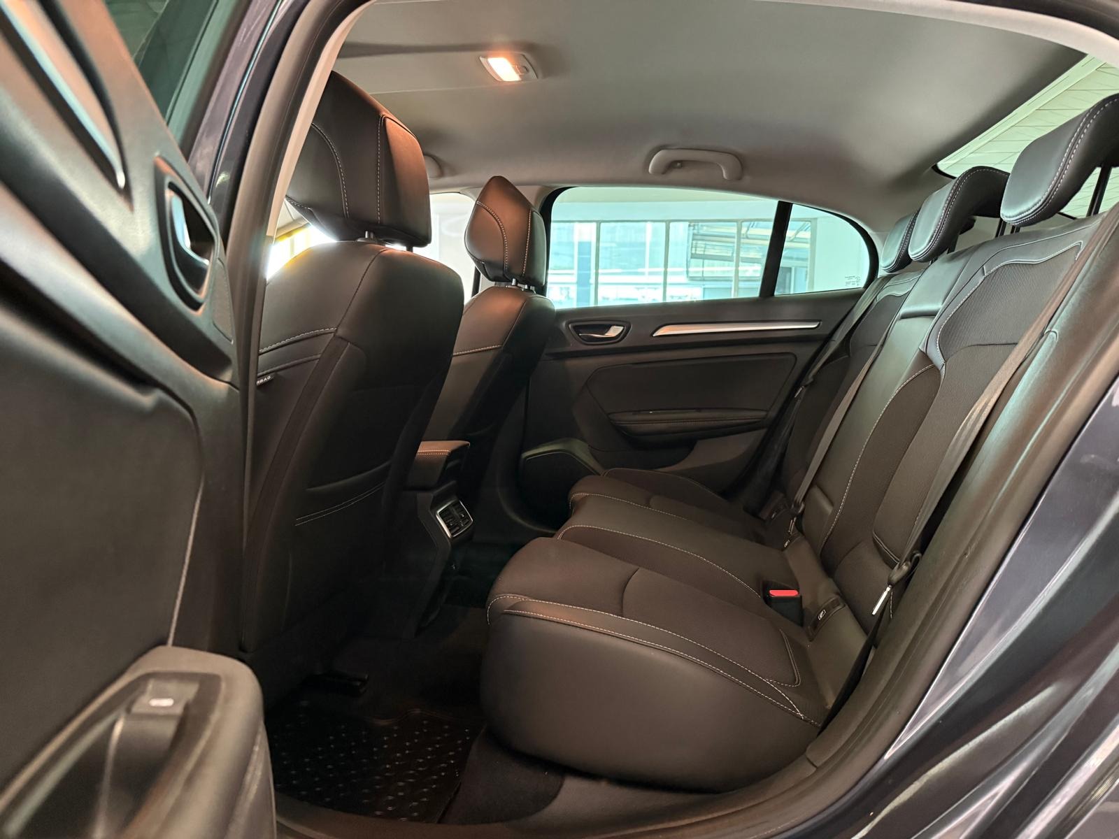 2025 Benzin Otomatik Renault Megane Gri Ermat Motorlu Araçlar ve Tarım Ürünleri Sanayi Ticaret A.Ş.