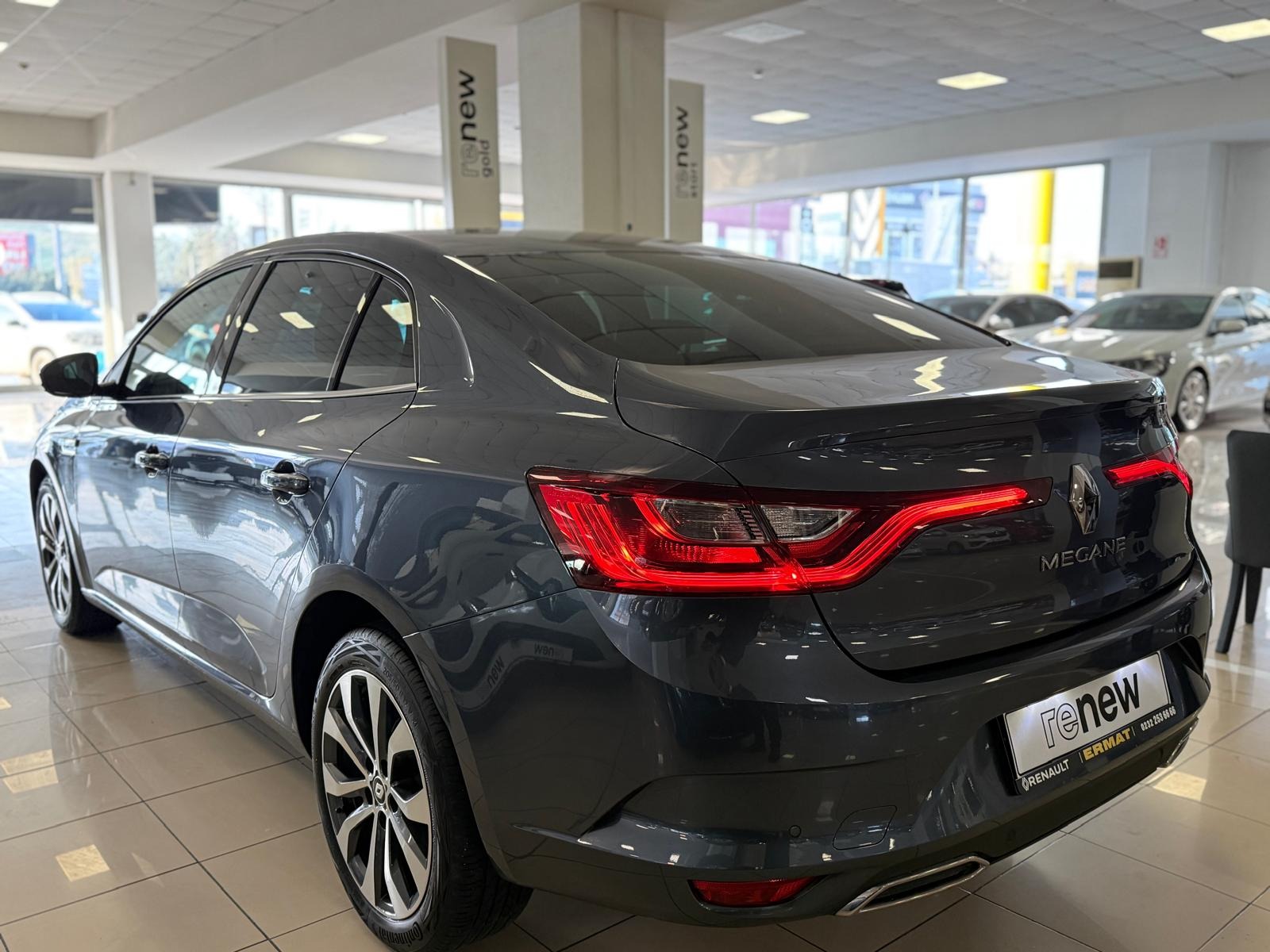 2025 Benzin Otomatik Renault Megane Gri Ermat Motorlu Araçlar ve Tarım Ürünleri Sanayi Ticaret A.Ş.