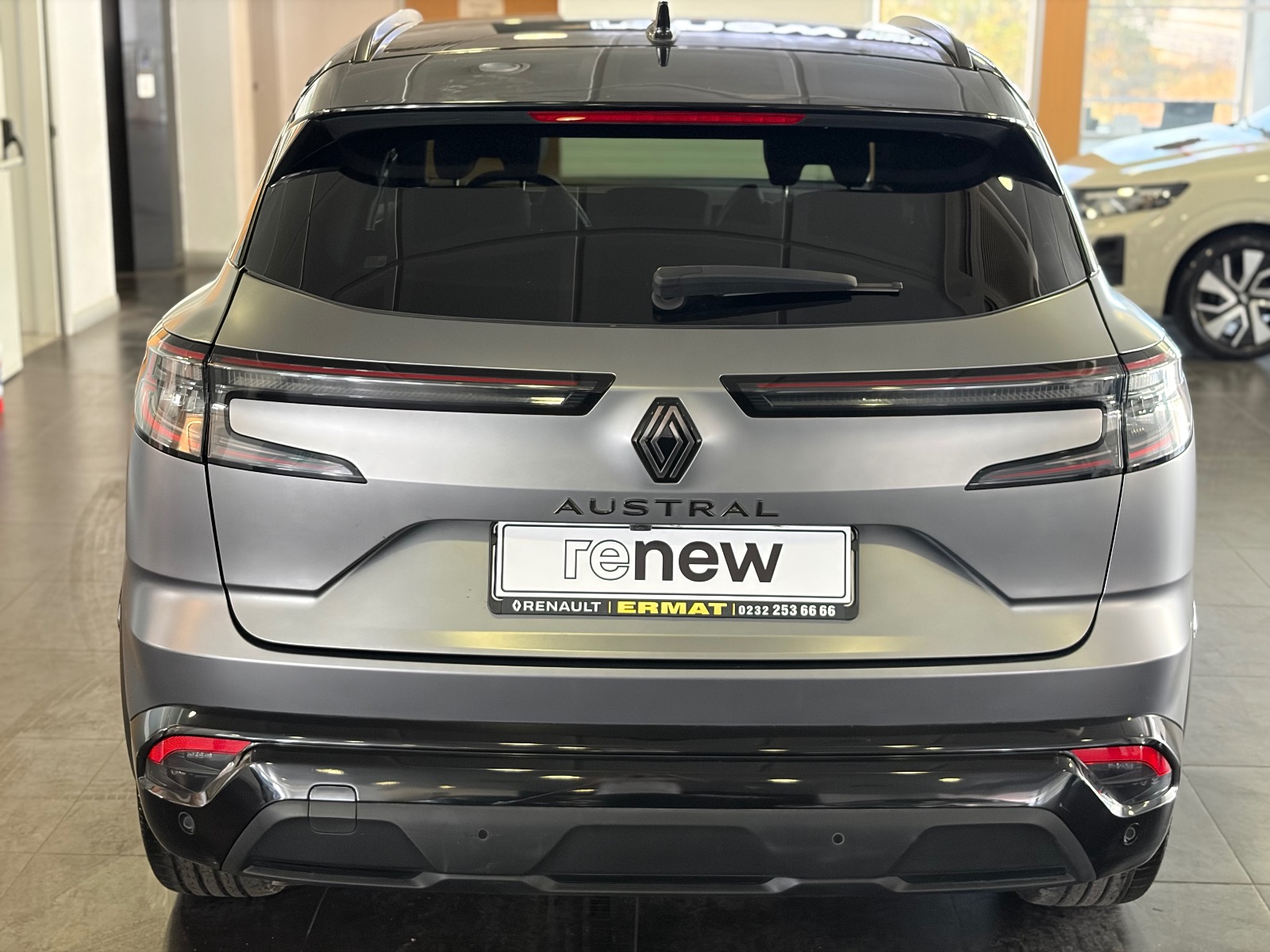 2023 Hybrid Otomatik Renault Austral Gri Ermat Motorlu Araçlar ve Tarım Ürünleri Sanayi Ticaret A.Ş.