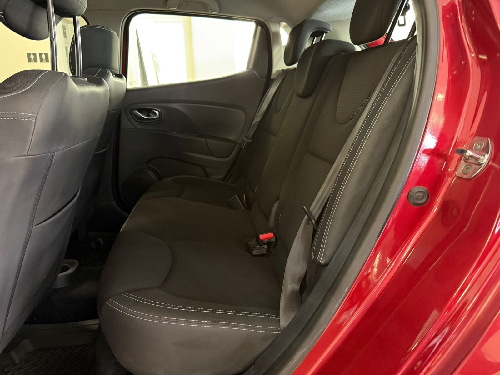 2018 Dizel Otomatik Renault Clio Kırmızı Ermat Motorlu Araçlar ve Tarım Ürünleri Sanayi Ticaret A.Ş.