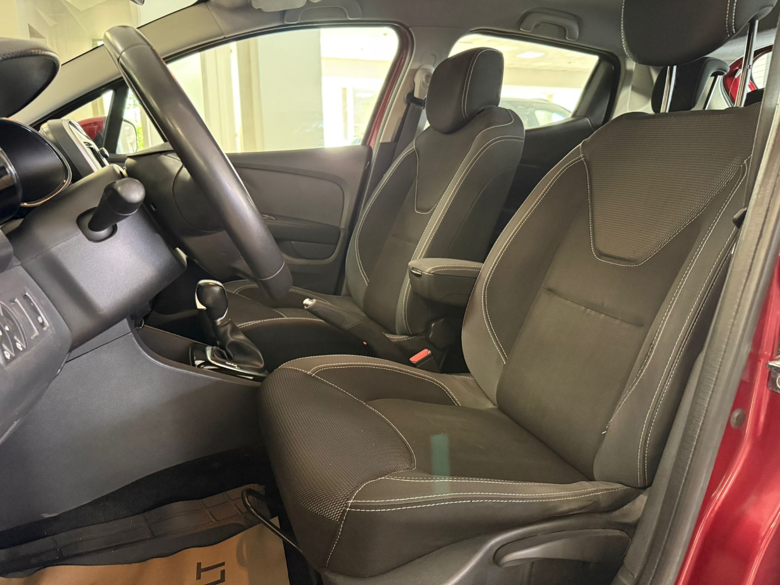 2018 Dizel Otomatik Renault Clio Kırmızı Ermat Motorlu Araçlar ve Tarım Ürünleri Sanayi Ticaret A.Ş.