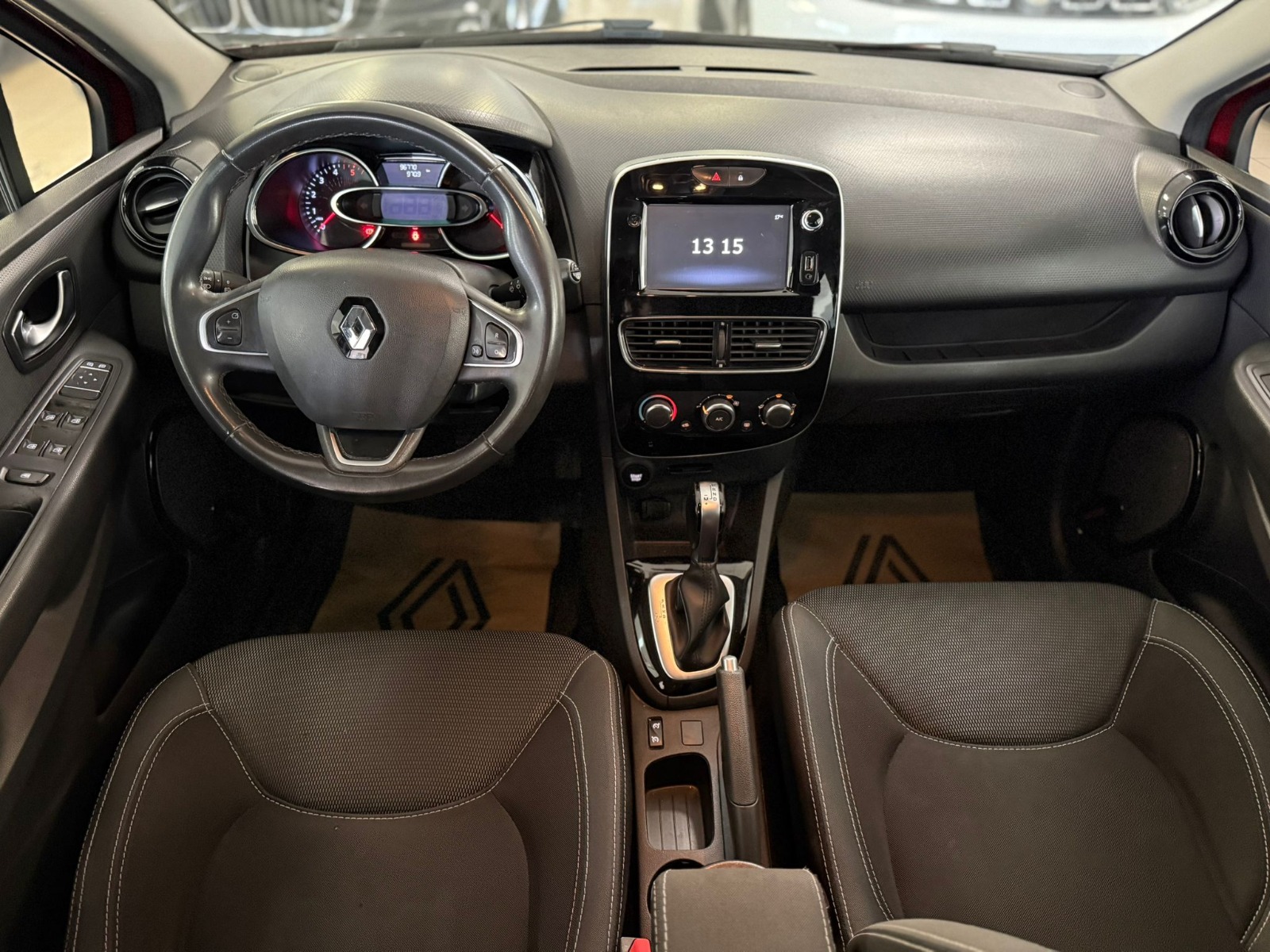 2018 Dizel Otomatik Renault Clio Kırmızı Ermat Motorlu Araçlar ve Tarım Ürünleri Sanayi Ticaret A.Ş.