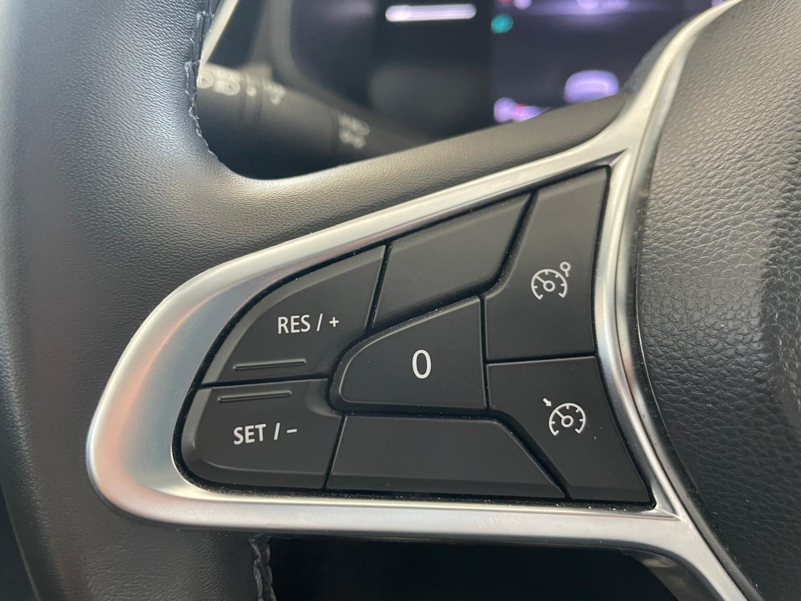 2023 Benzin Otomatik Renault Clio Gri Ermat Motorlu Araçlar ve Tarım Ürünleri Sanayi Ticaret A.Ş.