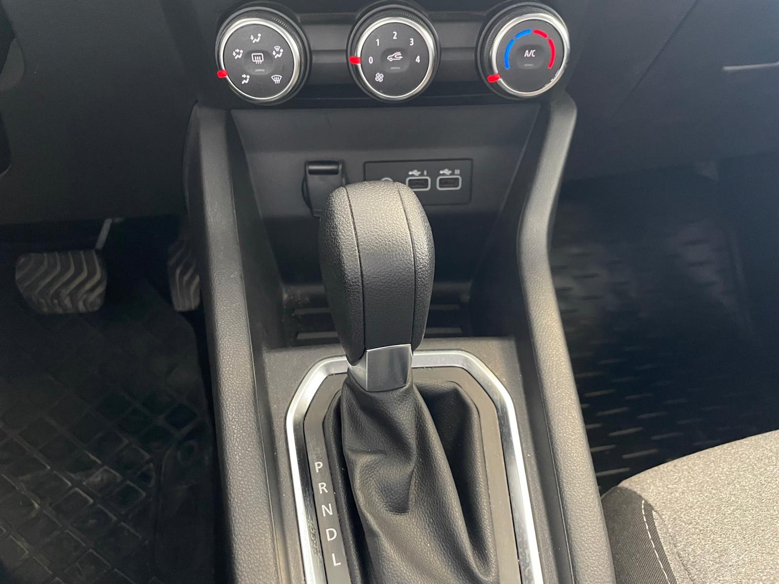 2023 Benzin Otomatik Renault Clio Gri Ermat Motorlu Araçlar ve Tarım Ürünleri Sanayi Ticaret A.Ş.