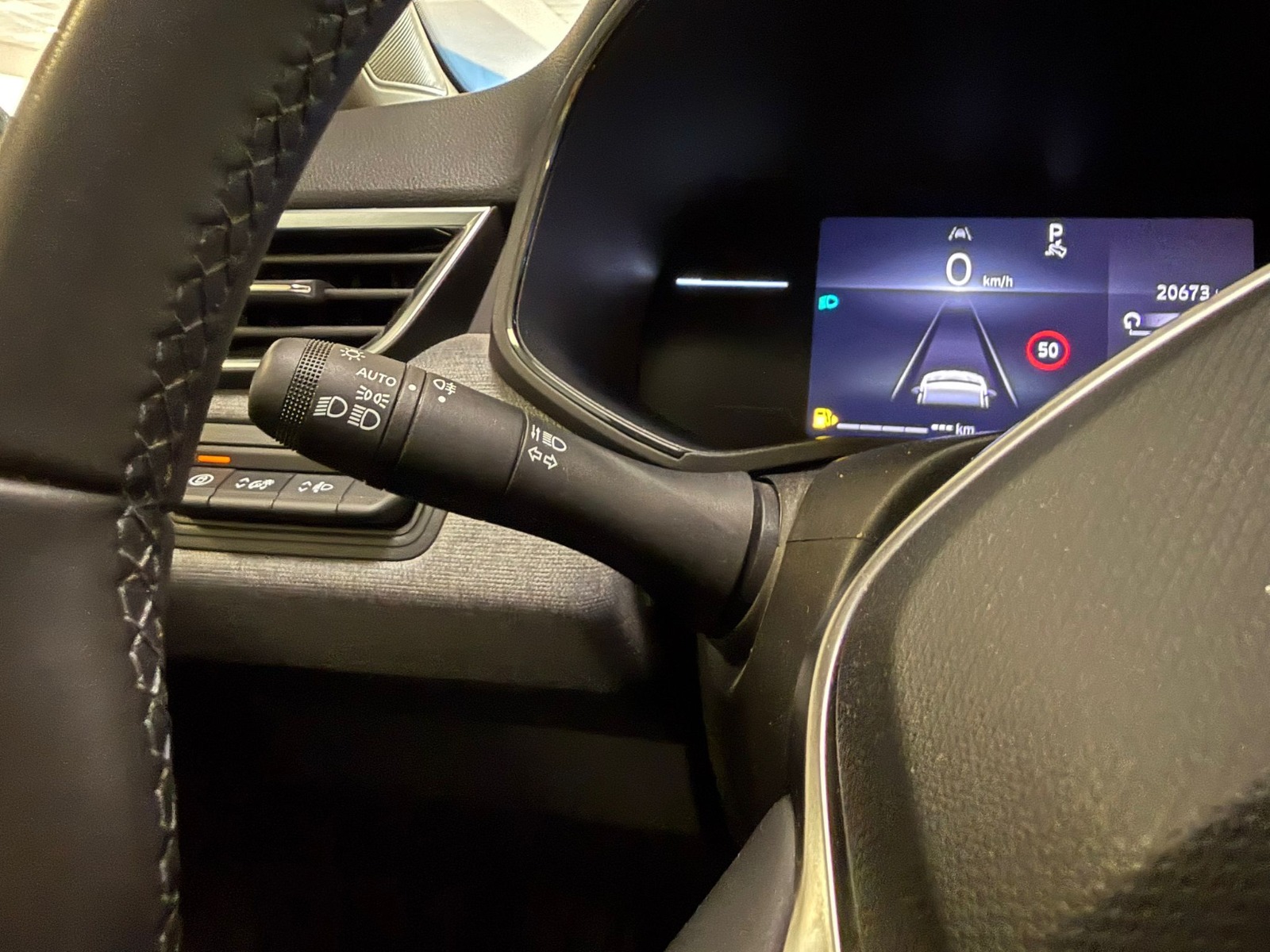 2024 Benzin Otomatik Renault Clio Beyaz Ermat Motorlu Araçlar ve Tarım Ürünleri Sanayi Ticaret A.Ş.