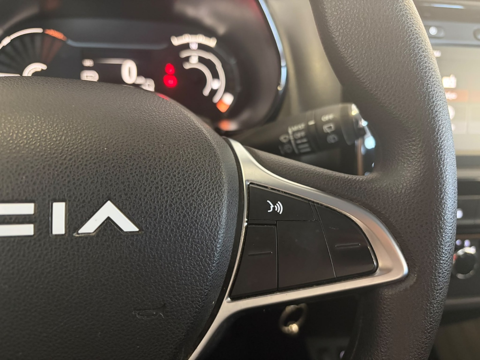 2023 Elektrik Otomatik Dacia Spring Lacivert Ermat Motorlu Araçlar ve Tarım Ürünleri Sanayi Ticaret A.Ş.