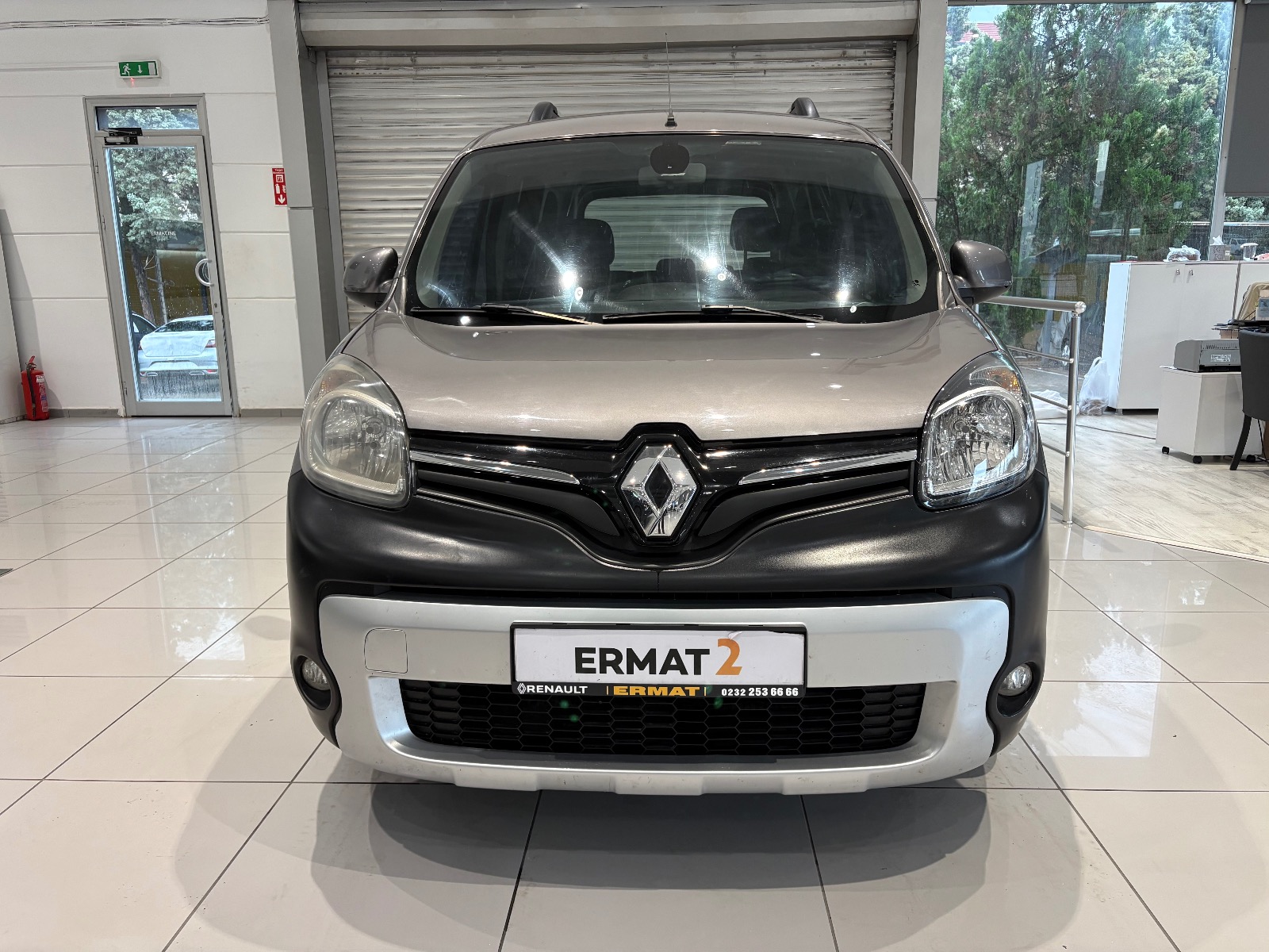 2017 Dizel Manuel Renault Kangoo Multix Gri Ermat Motorlu Araçlar ve Tarım Ürünleri Sanayi Ticaret A.Ş.