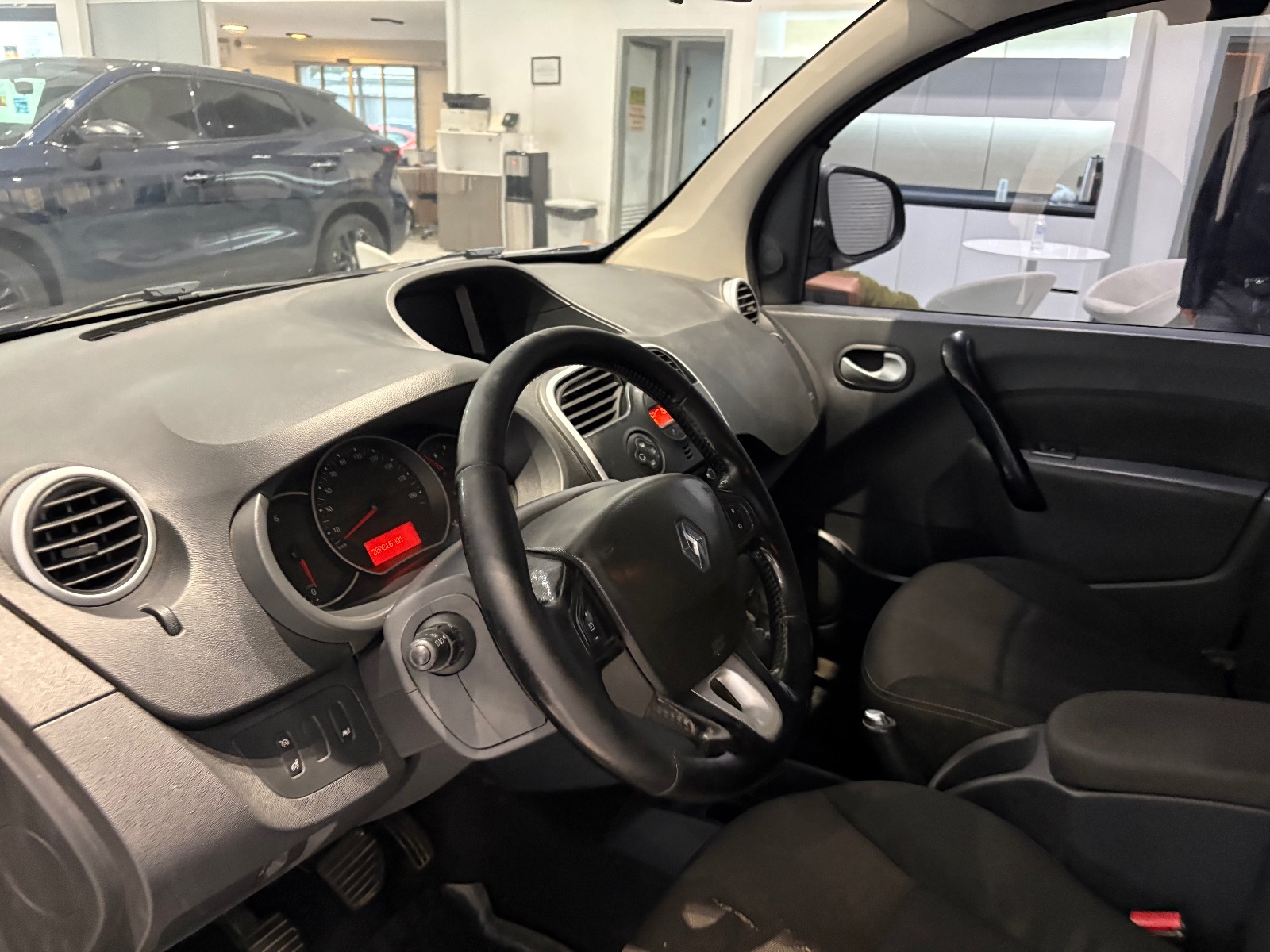 2017 Dizel Manuel Renault Kangoo Multix Gri Ermat Motorlu Araçlar ve Tarım Ürünleri Sanayi Ticaret A.Ş.