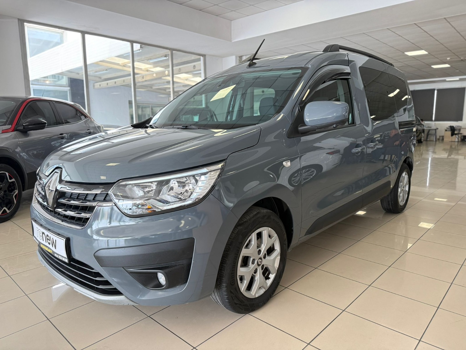 2024 Dizel Manuel Renault Express Gri Ermat Motorlu Araçlar ve Tarım Ürünleri Sanayi Ticaret A.Ş.
