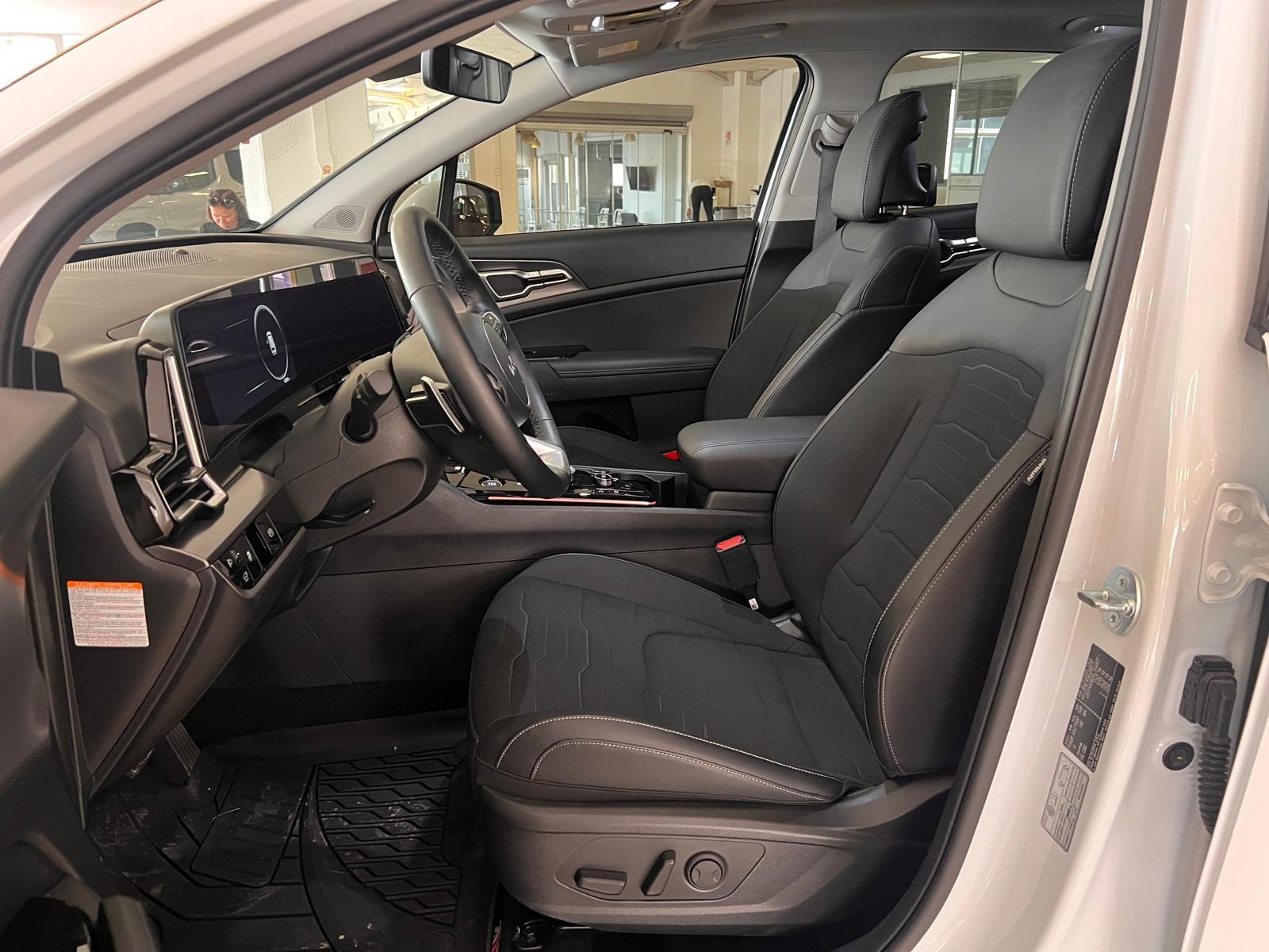 2023 MHEV Otomatik Kia Sportage Beyaz Ermat Motorlu Araçlar ve Tarım Ürünleri Sanayi Ticaret A.Ş.