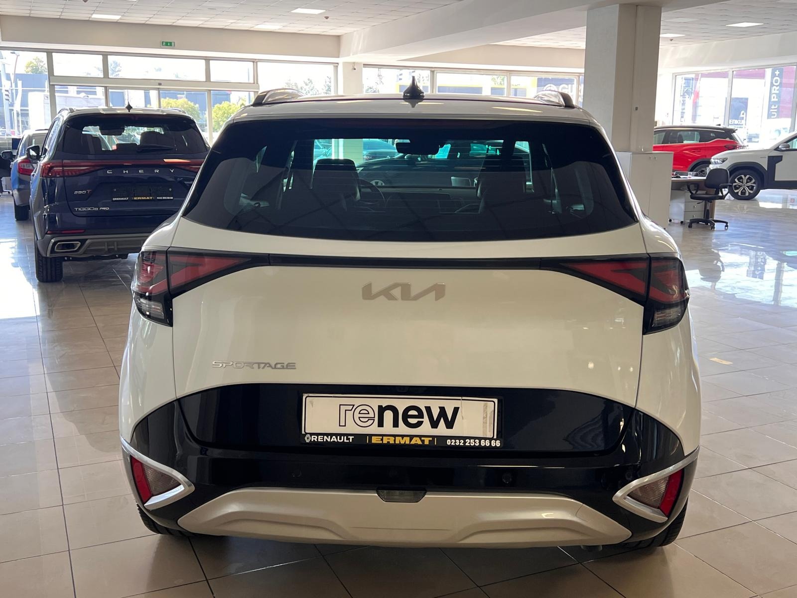 2023 MHEV Otomatik Kia Sportage Beyaz Ermat Motorlu Araçlar ve Tarım Ürünleri Sanayi Ticaret A.Ş.