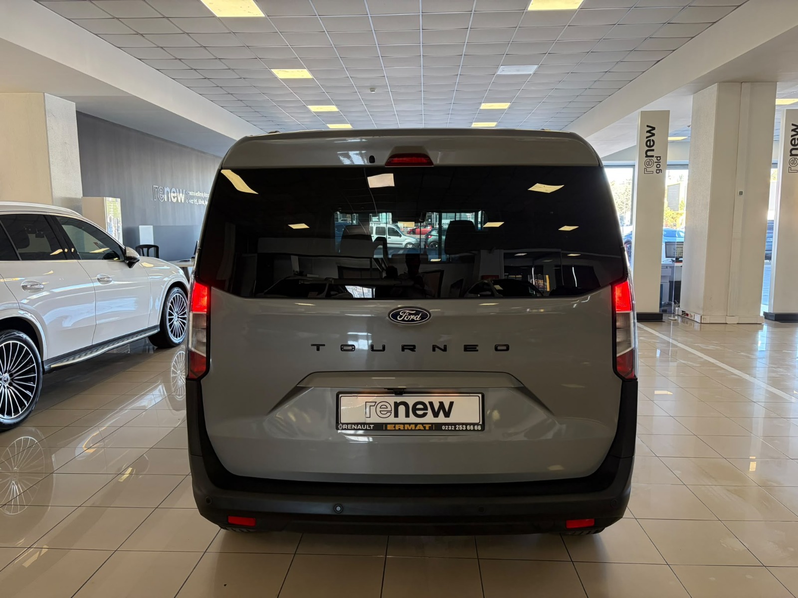 2024 Dizel Manuel Ford Tourneo Courier Gri Ermat Motorlu Araçlar ve Tarım Ürünleri Sanayi Ticaret A.Ş.