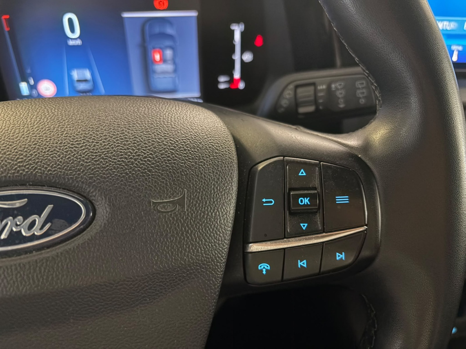 2024 Dizel Manuel Ford Tourneo Courier Gri Ermat Motorlu Araçlar ve Tarım Ürünleri Sanayi Ticaret A.Ş.