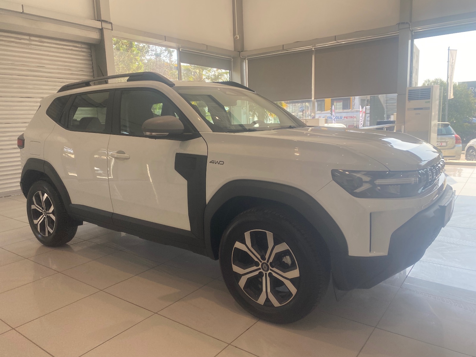 2024 MHEV Manuel Renault Duster Beyaz Ermat Motorlu Araçlar ve Tarım Ürünleri Sanayi Ticaret A.Ş.