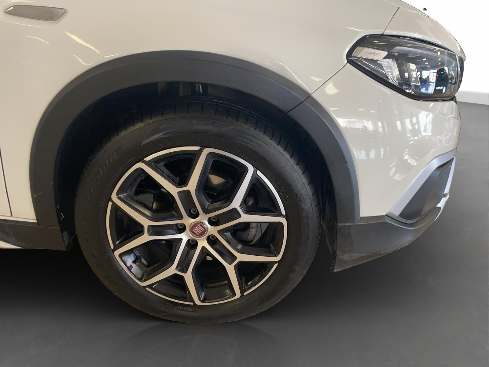 2024 Dizel Otomatik Fiat Egea Cross Beyaz Ermat Motorlu Araçlar ve Tarım Ürünleri Sanayi Ticaret A.Ş.