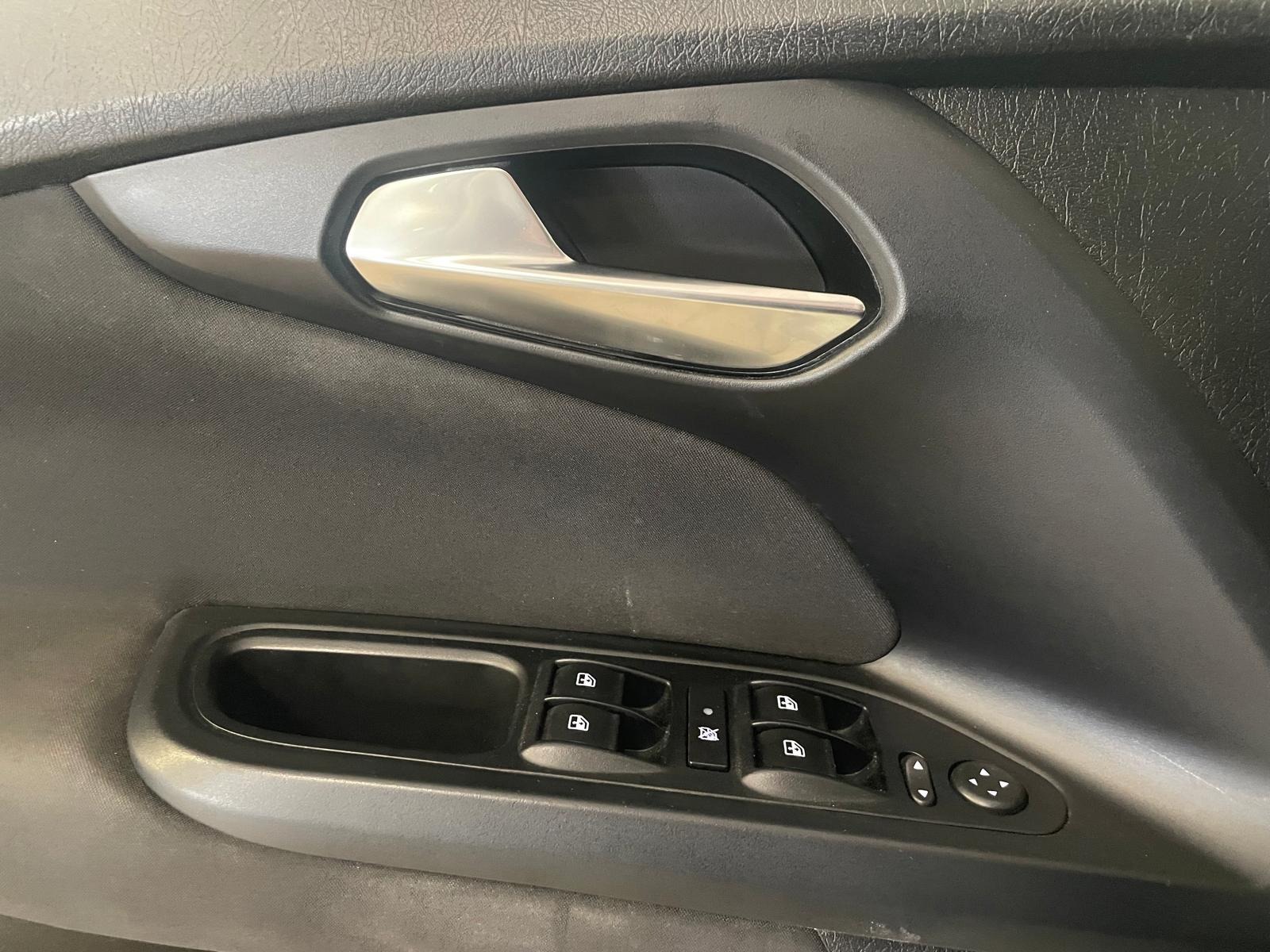 2024 Dizel Otomatik Fiat Egea Cross Beyaz Ermat Motorlu Araçlar ve Tarım Ürünleri Sanayi Ticaret A.Ş.