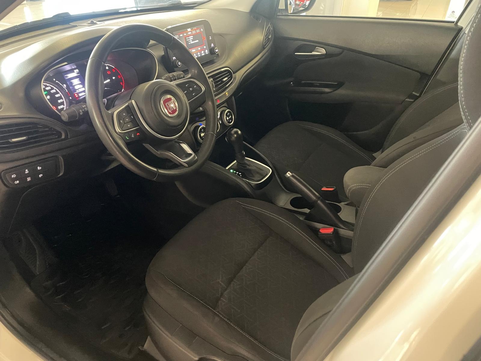 2024 Dizel Otomatik Fiat Egea Cross Beyaz Ermat Motorlu Araçlar ve Tarım Ürünleri Sanayi Ticaret A.Ş.