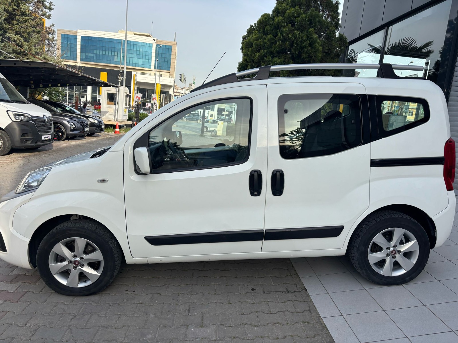 2021 Benzin + LPG Manuel Fiat Fiorino Beyaz Ermat Motorlu Araçlar ve Tarım Ürünleri Sanayi Ticaret A.Ş.