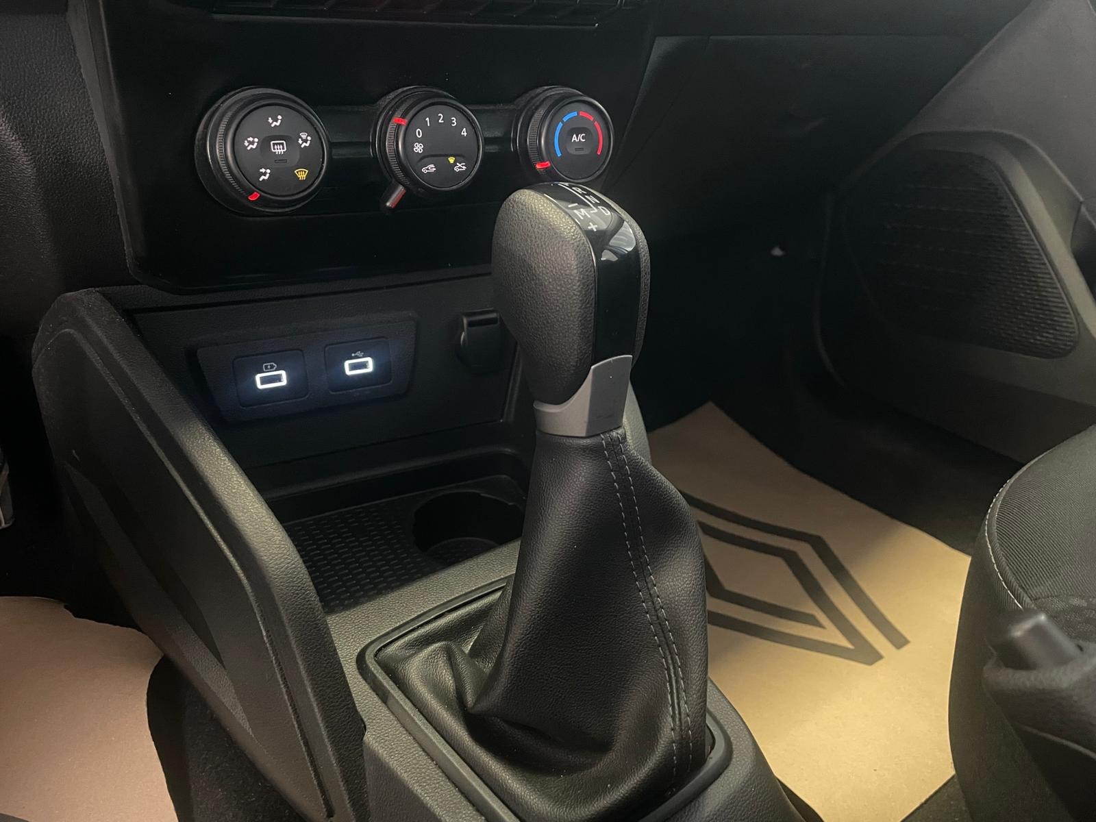2024 Benzin Otomatik Dacia Duster Beyaz Ermat Motorlu Araçlar ve Tarım Ürünleri Sanayi Ticaret A.Ş.