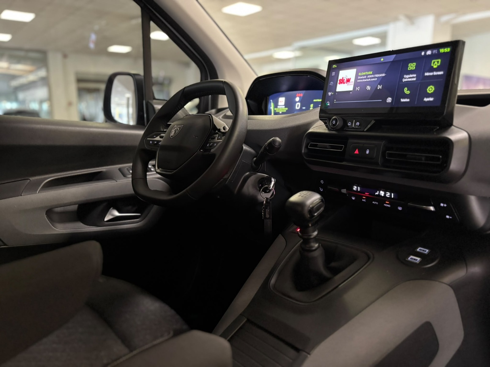 2025 Dizel Manuel Peugeot Rifter Beyaz Ermat Motorlu Araçlar ve Tarım Ürünleri Sanayi Ticaret A.Ş.