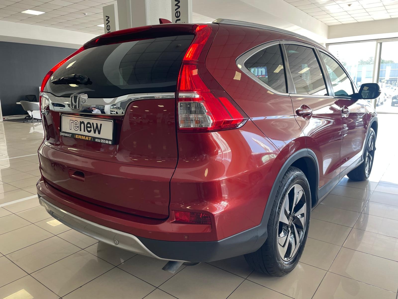 2017 Dizel Otomatik Honda CR-V Kırmızı Ermat Motorlu Araçlar ve Tarım Ürünleri Sanayi Ticaret A.Ş.