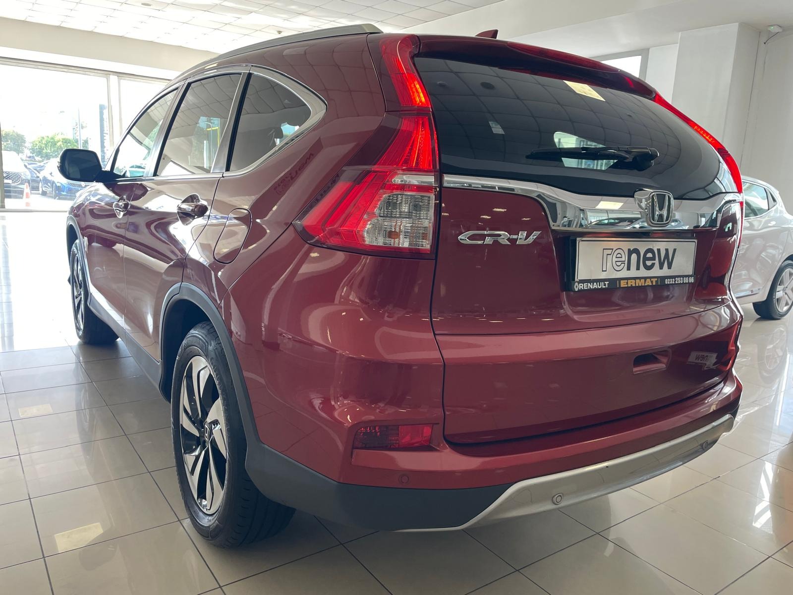2017 Dizel Otomatik Honda CR-V Kırmızı Ermat Motorlu Araçlar ve Tarım Ürünleri Sanayi Ticaret A.Ş.
