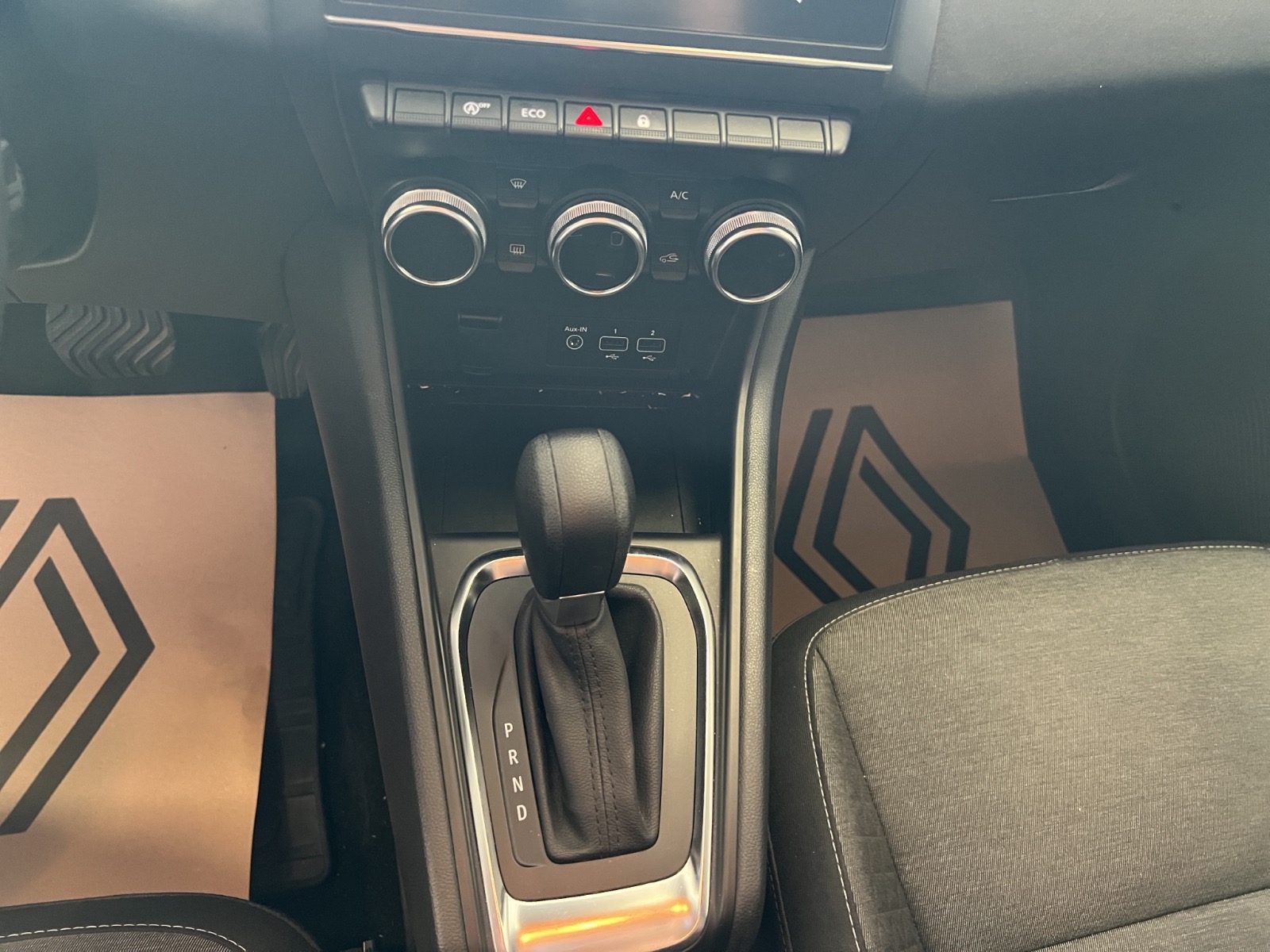 2023 MHEV Otomatik Renault Captur Kırmızı Ermat Motorlu Araçlar ve Tarım Ürünleri Sanayi Ticaret A.Ş.
