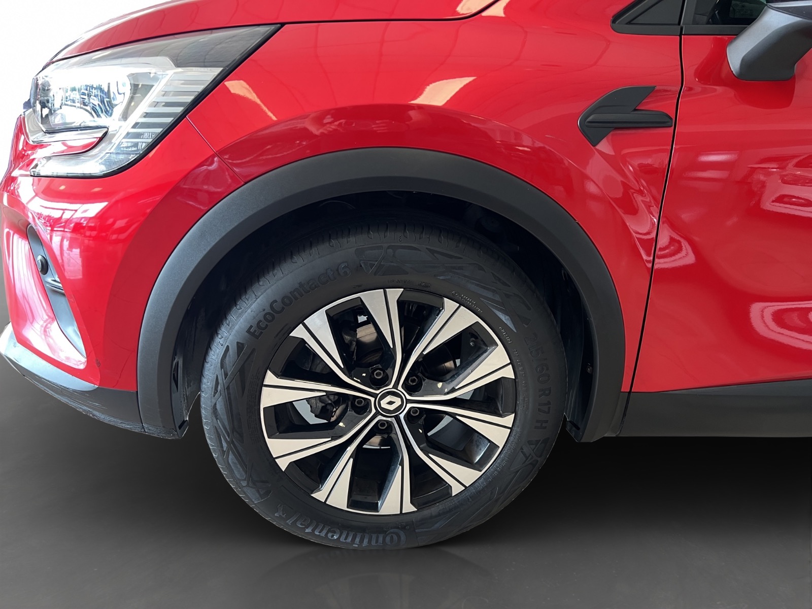 2023 MHEV Otomatik Renault Captur Kırmızı Ermat Motorlu Araçlar ve Tarım Ürünleri Sanayi Ticaret A.Ş.