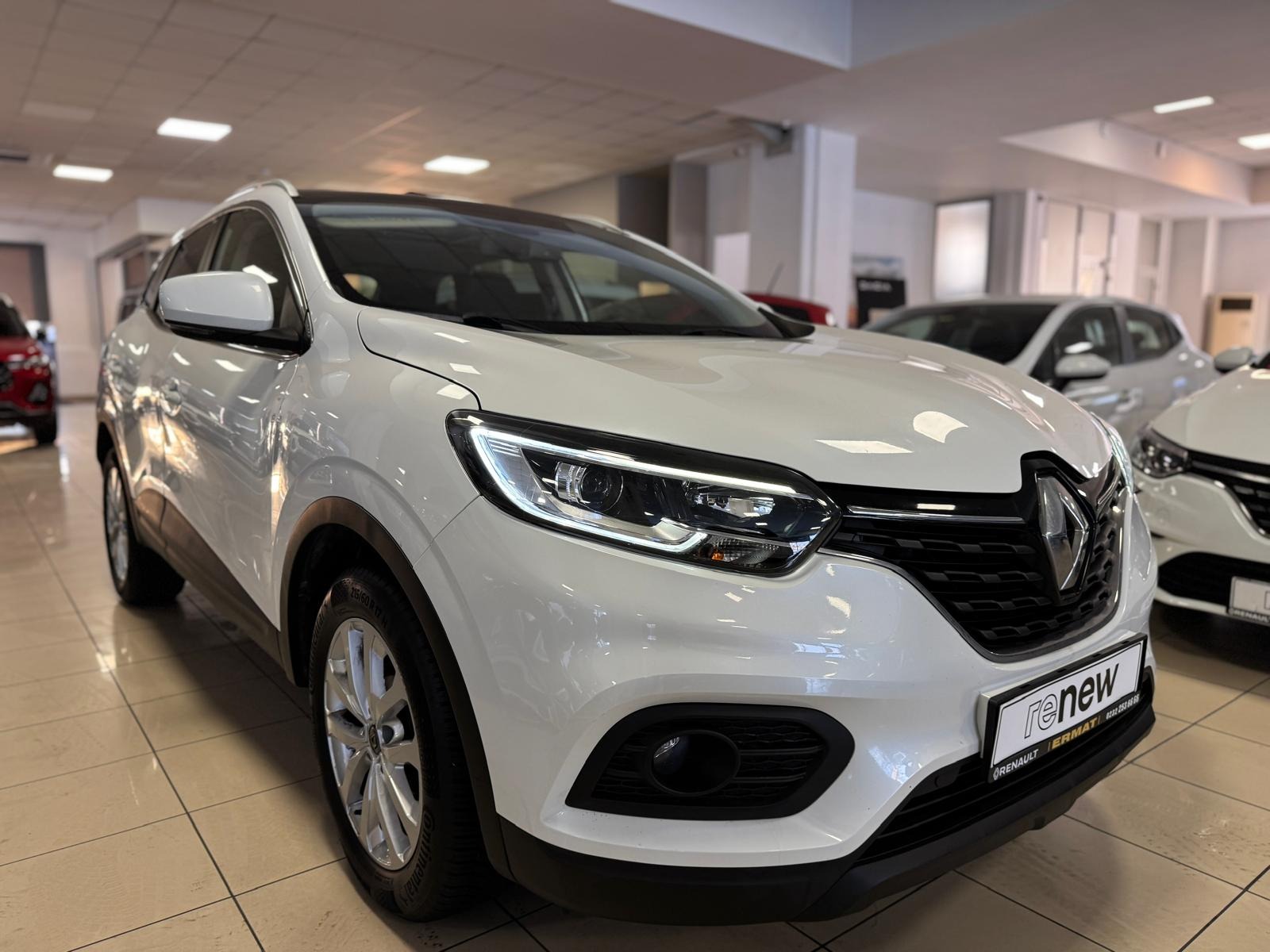 2021 Benzin Otomatik Renault Kadjar Beyaz Ermat Motorlu Araçlar ve Tarım Ürünleri Sanayi Ticaret A.Ş.