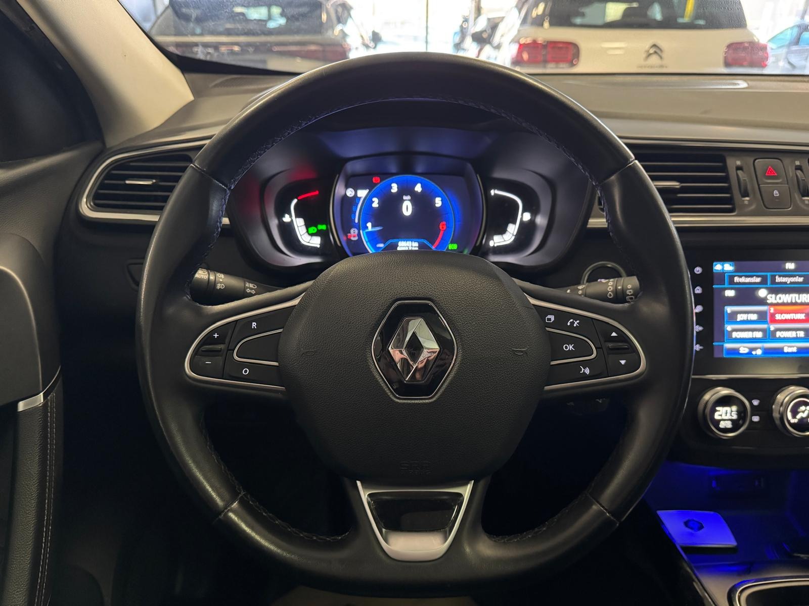 2021 Benzin Otomatik Renault Kadjar Beyaz Ermat Motorlu Araçlar ve Tarım Ürünleri Sanayi Ticaret A.Ş.