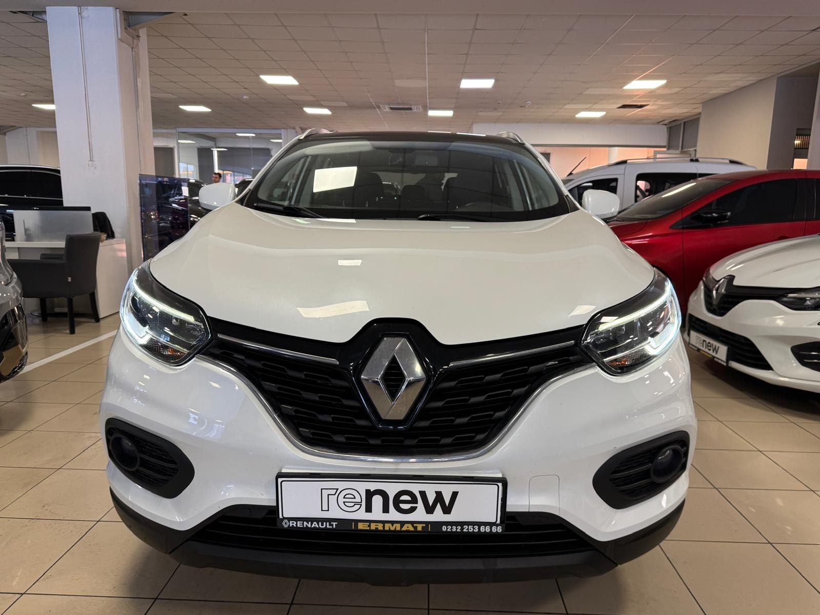2021 Benzin Otomatik Renault Kadjar Beyaz Ermat Motorlu Araçlar ve Tarım Ürünleri Sanayi Ticaret A.Ş.