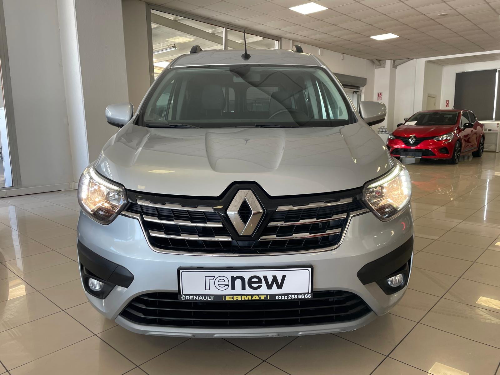 2021 Dizel Manuel Renault Express Gri Ermat Motorlu Araçlar ve Tarım Ürünleri Sanayi Ticaret A.Ş.