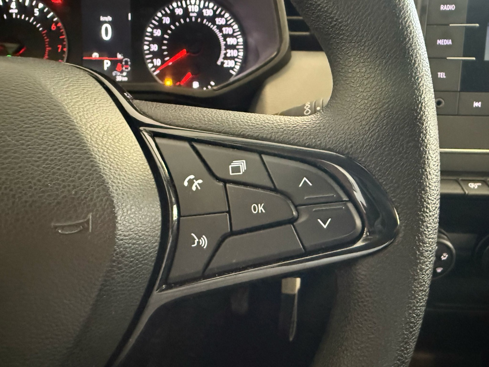 2023 Benzin Otomatik Renault Clio Beyaz Ermat Motorlu Araçlar ve Tarım Ürünleri Sanayi Ticaret A.Ş.