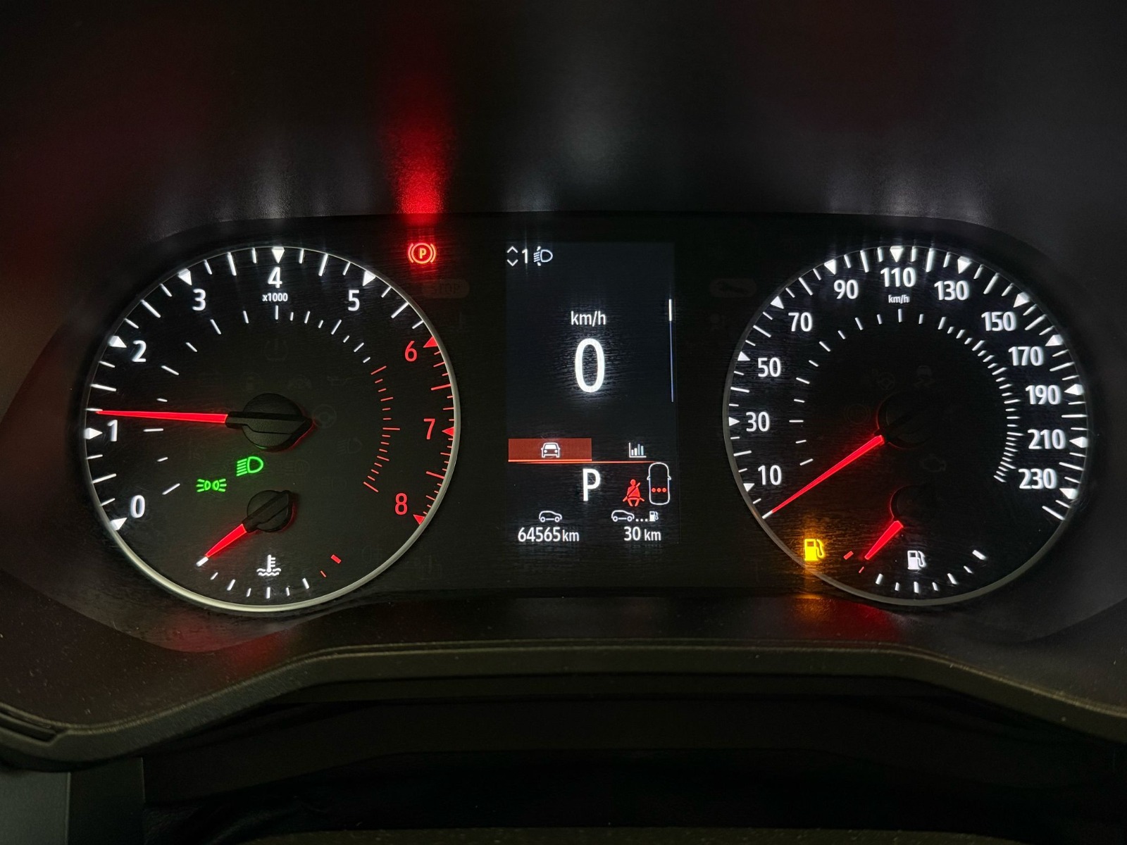 2023 Benzin Otomatik Renault Clio Beyaz Ermat Motorlu Araçlar ve Tarım Ürünleri Sanayi Ticaret A.Ş.