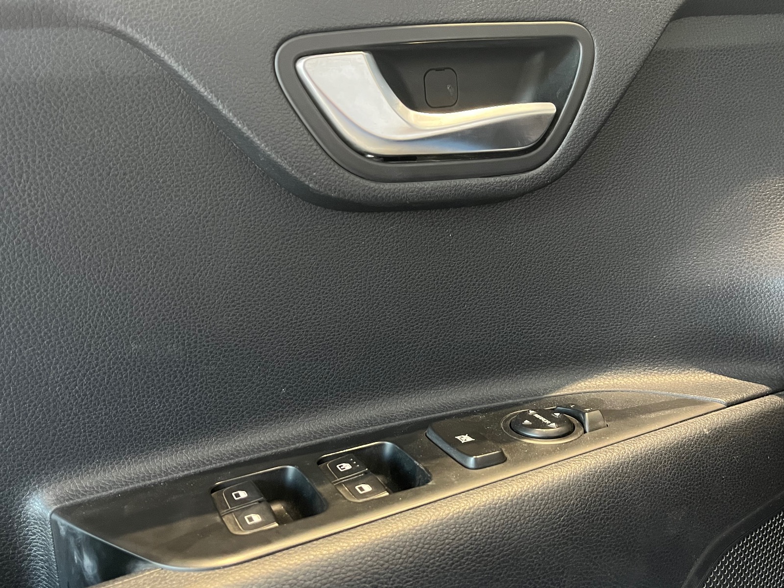 2023 Benzin Otomatik Kia Stonic Mavi Ermat Motorlu Araçlar ve Tarım Ürünleri Sanayi Ticaret A.Ş.