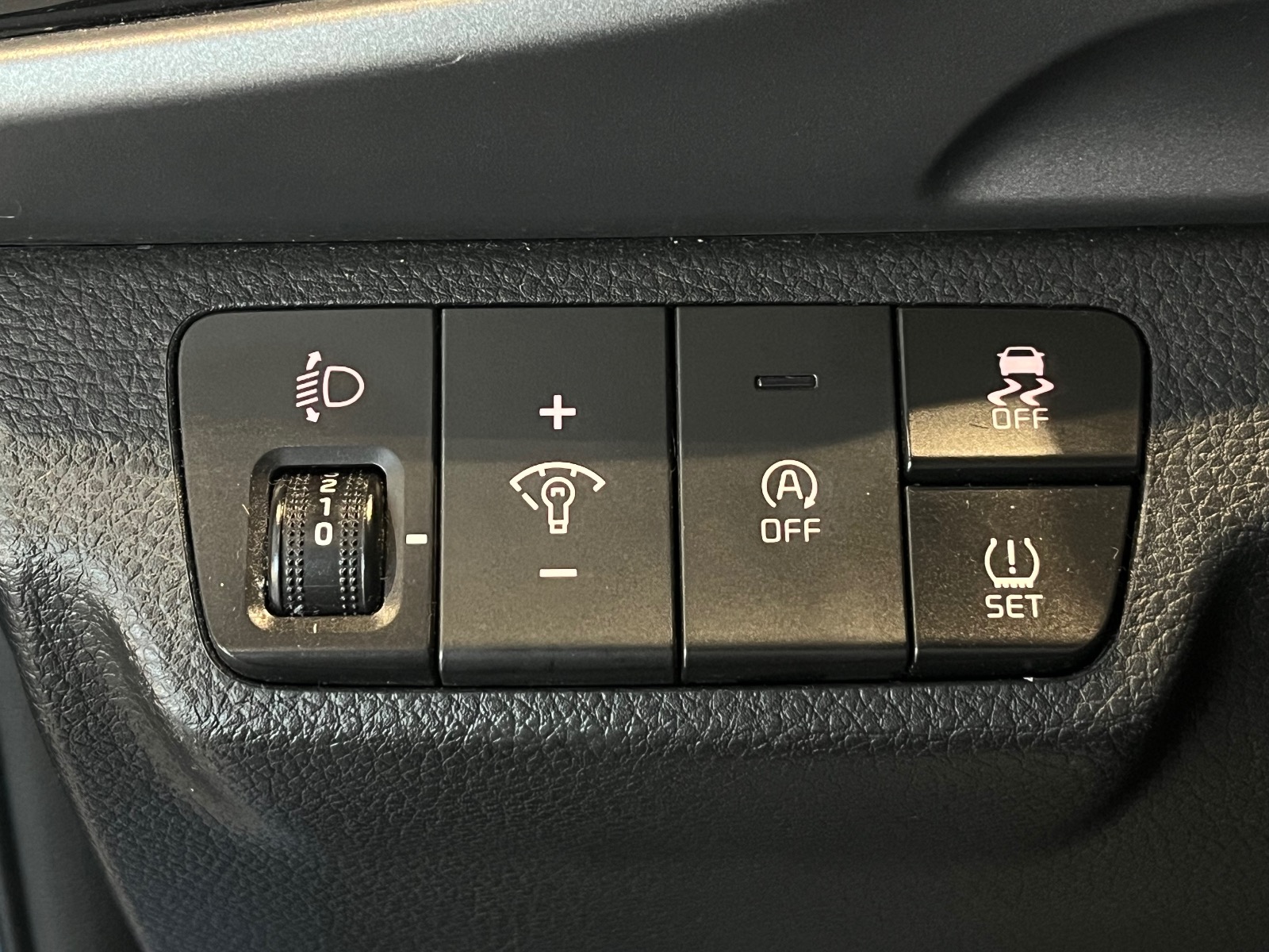 2023 Benzin Otomatik Kia Stonic Mavi Ermat Motorlu Araçlar ve Tarım Ürünleri Sanayi Ticaret A.Ş.